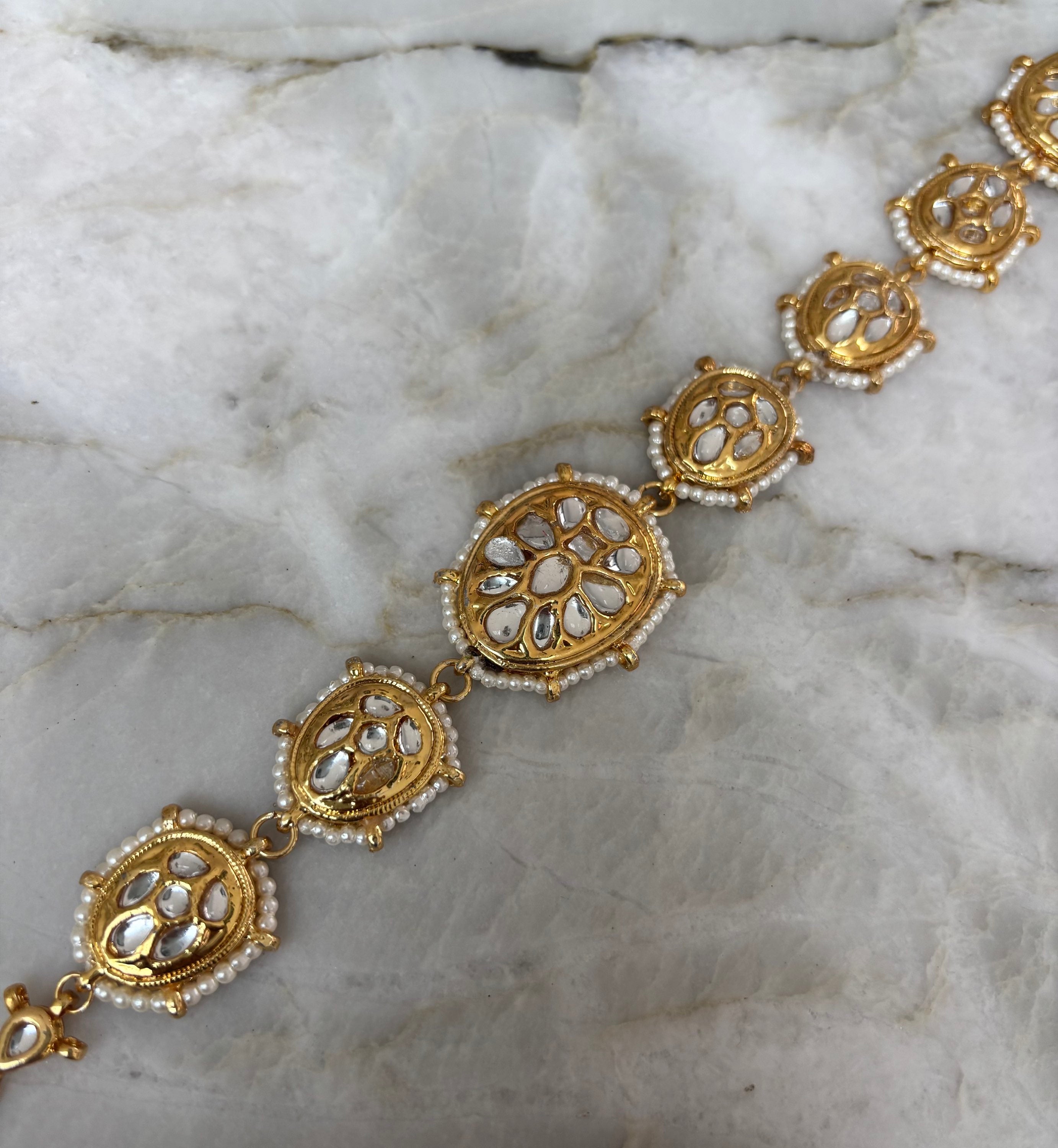 Kundan oval headpiece image 1