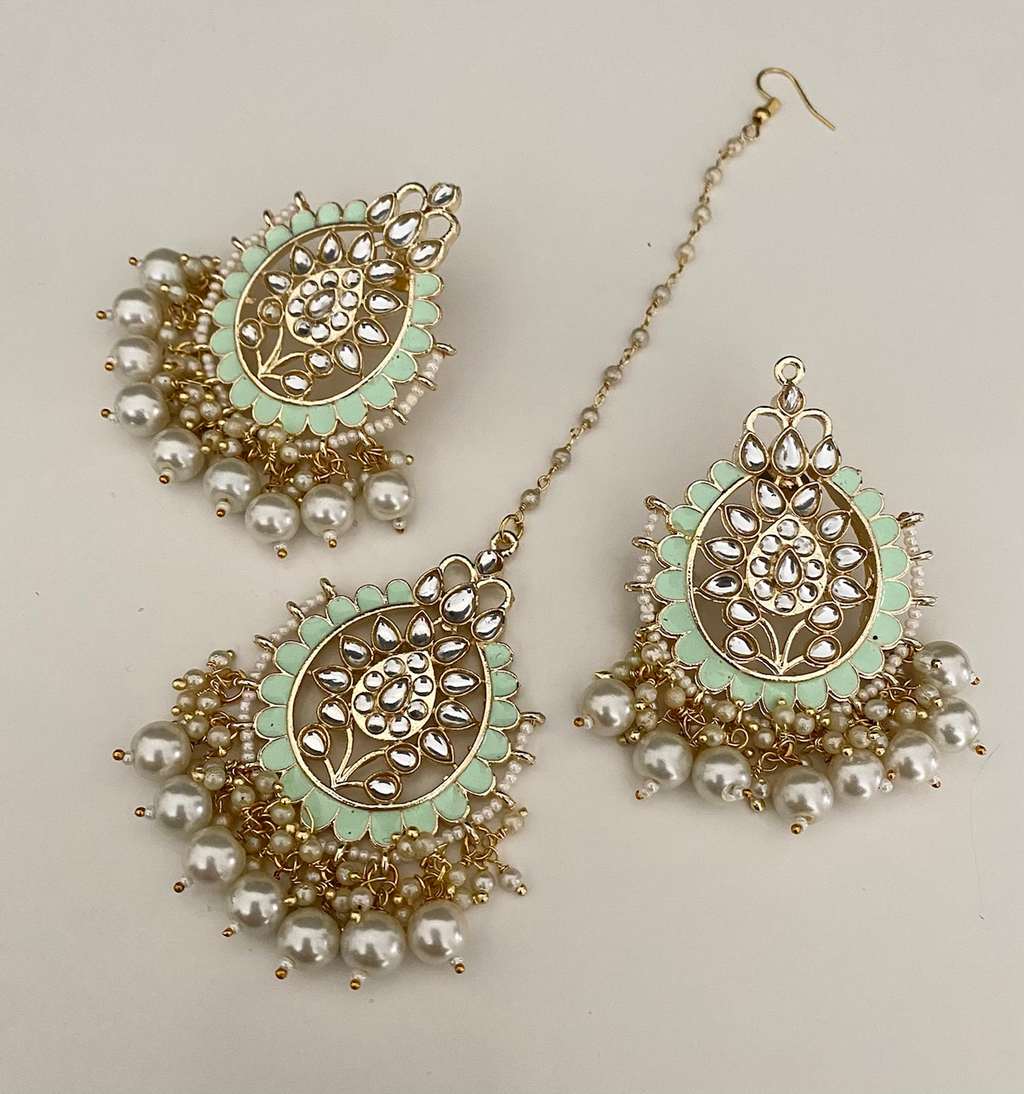 Panna tikli and earring set  image 1