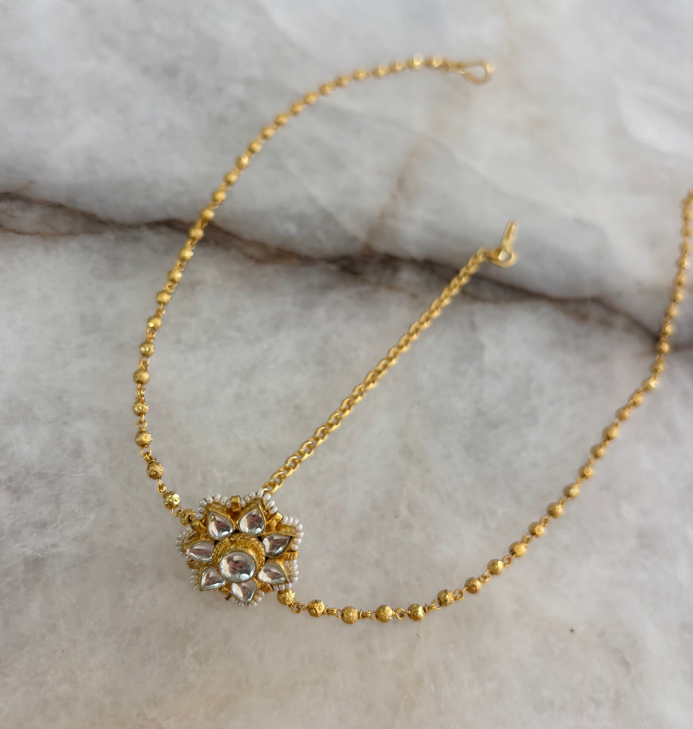 Kundan flower headpiece  image 2