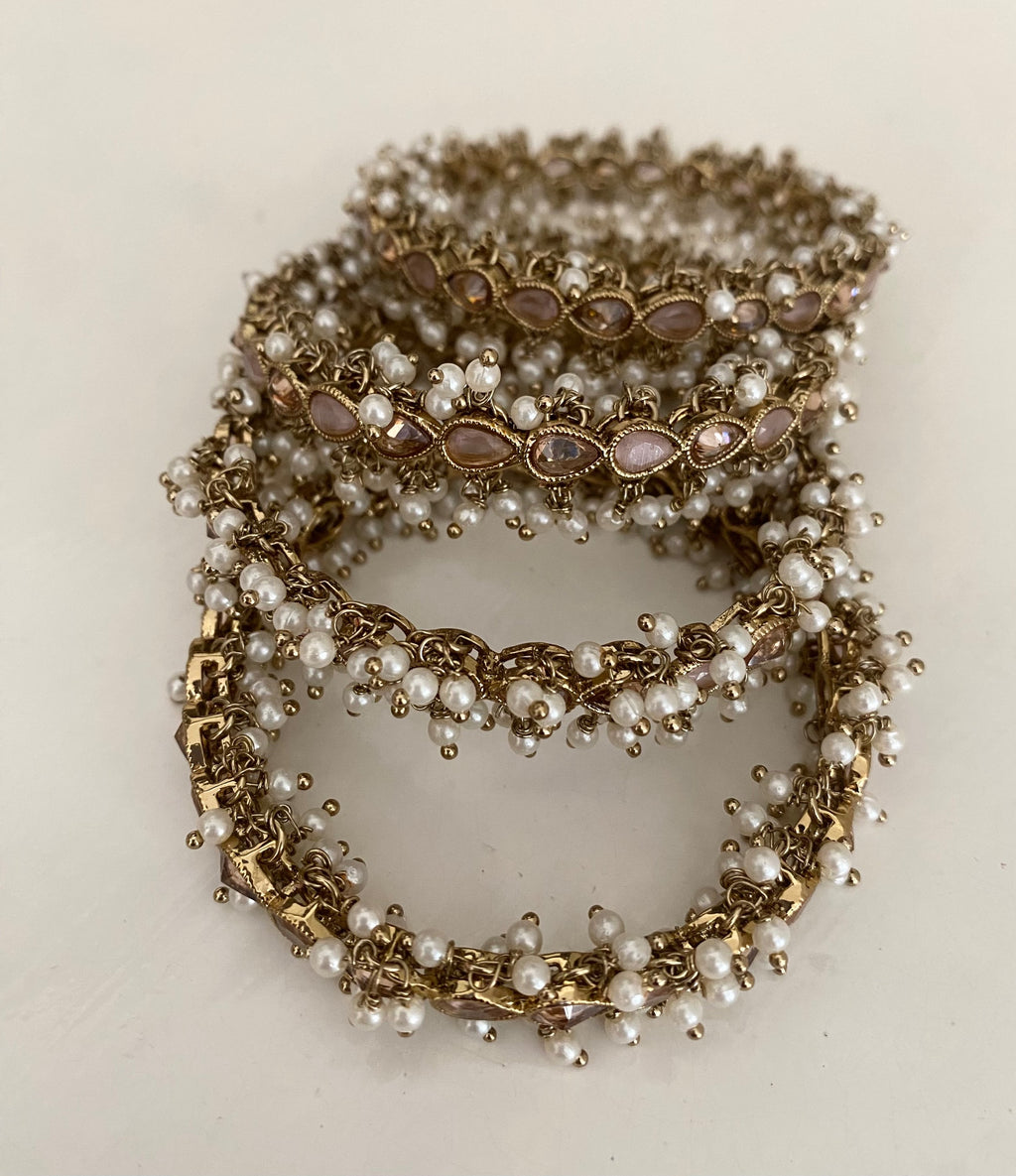 Tear drop pearl trim (light pink) image 1