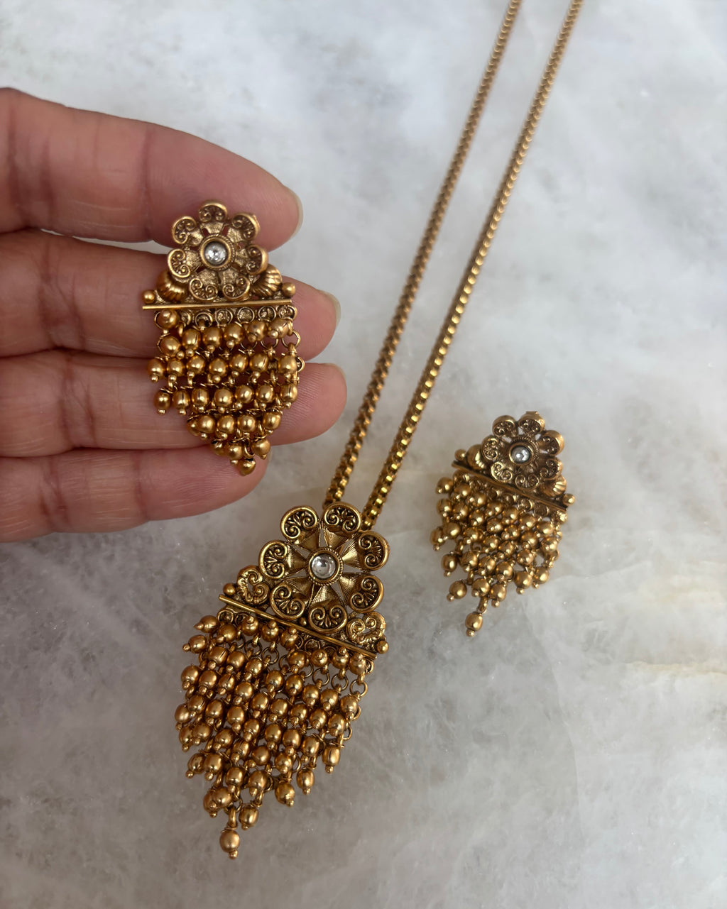 Trail pendant
