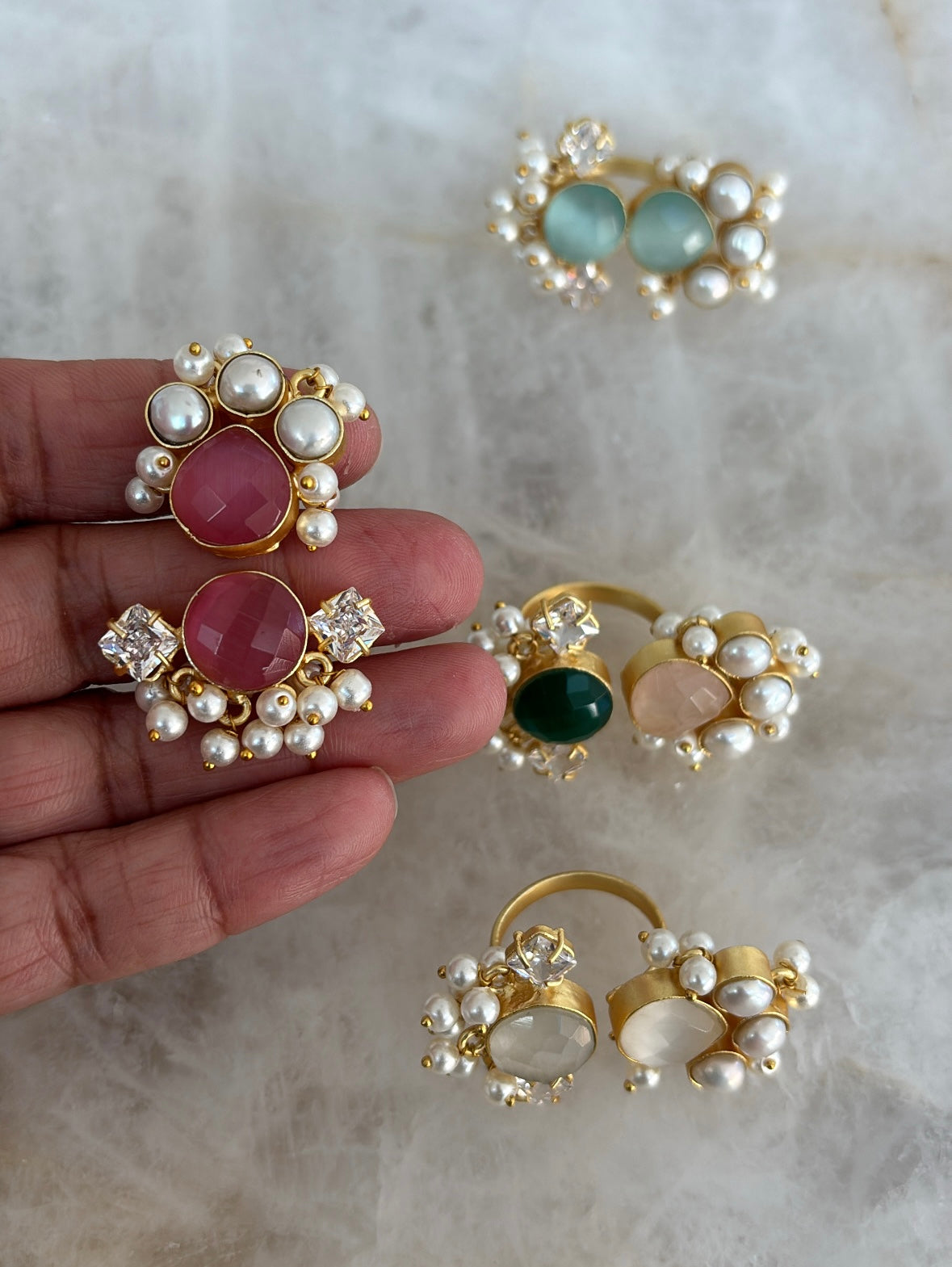 Precious stonework finger ring