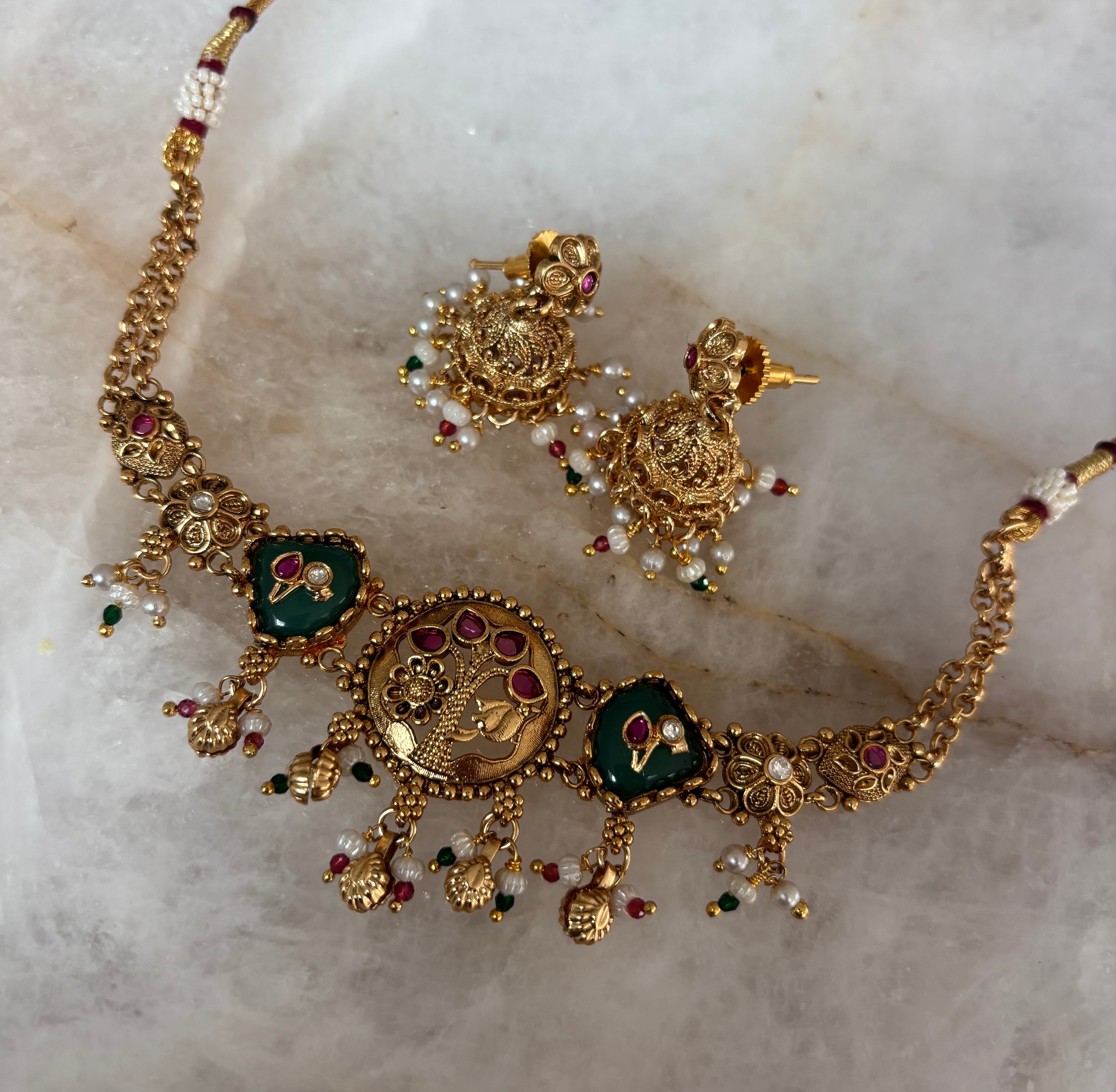 Heritage Choker (C)