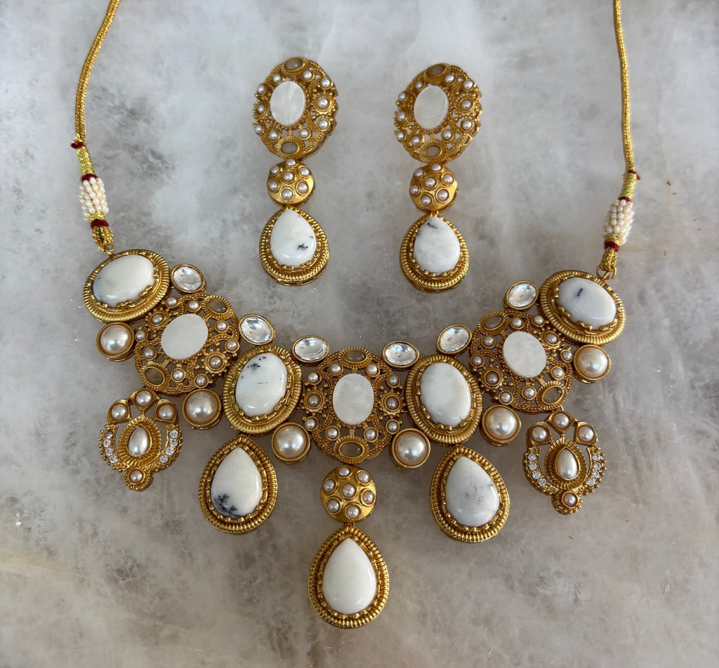 Dupion Choker  image 1
