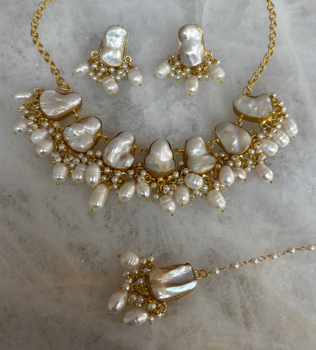 Baroque large rice pearl