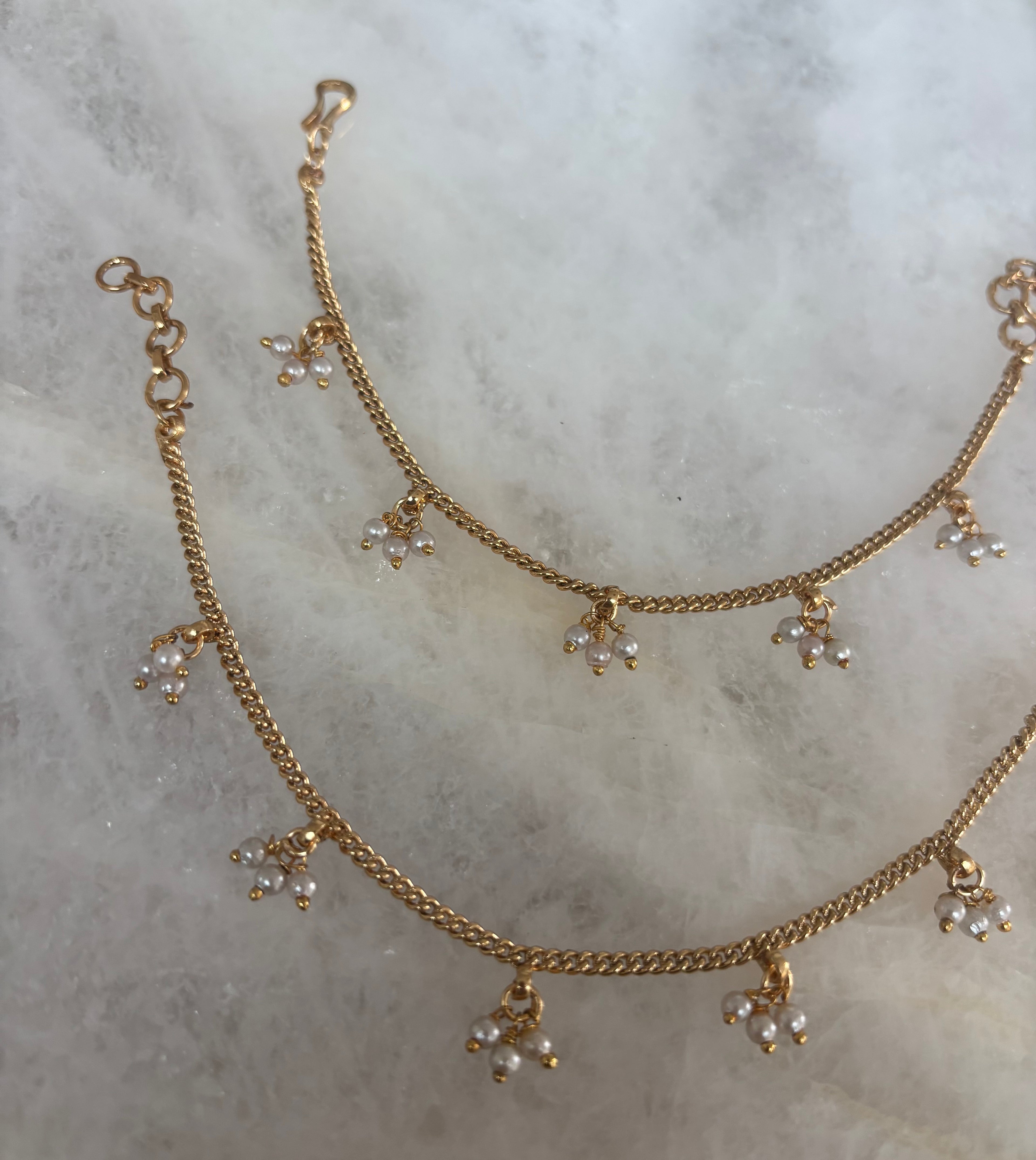 Pearl single line earring chain