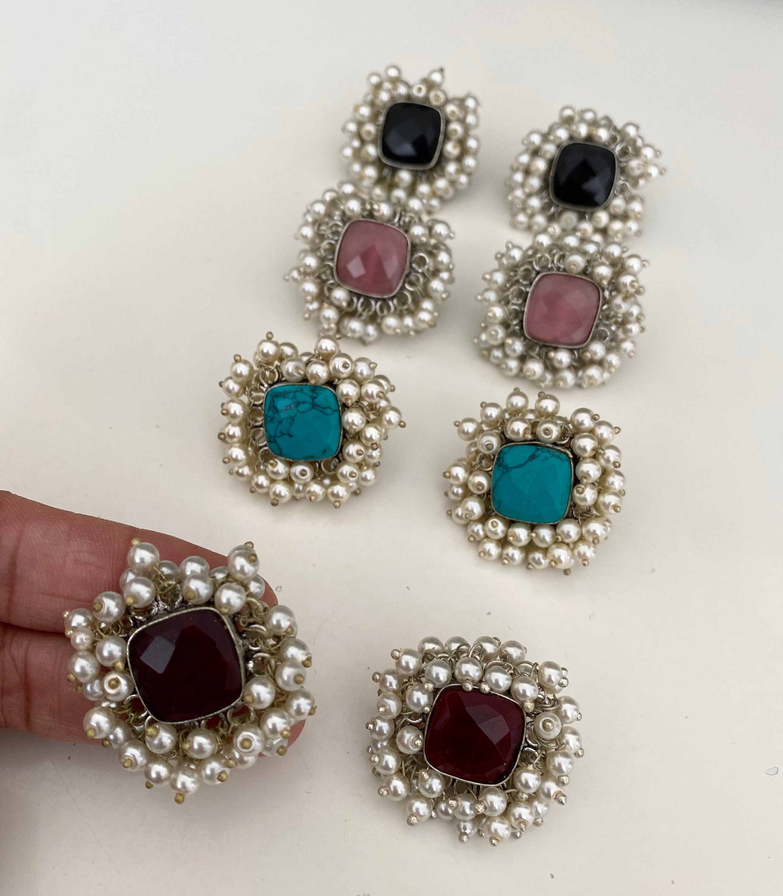 Pearl trim square image 1