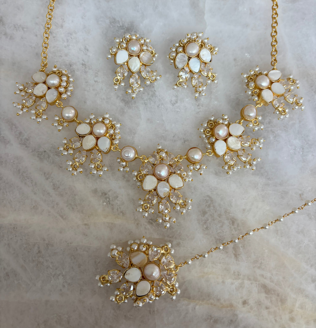 Precious Mother of pearl (Swarovski)