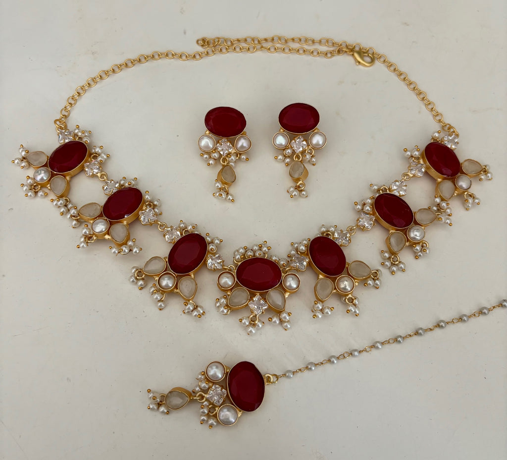 Precious deep red  image 0