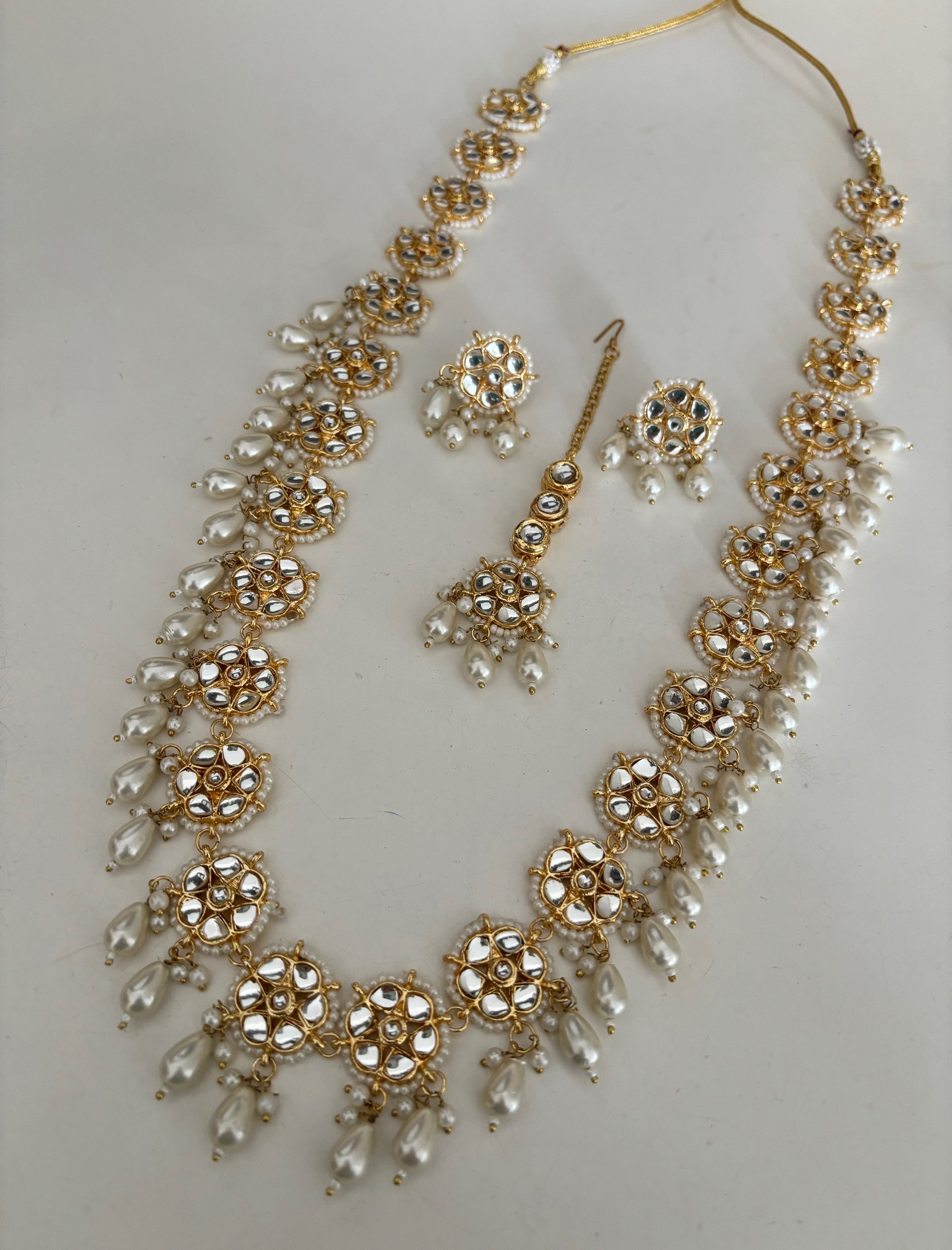Ishrat (pearl) image 2