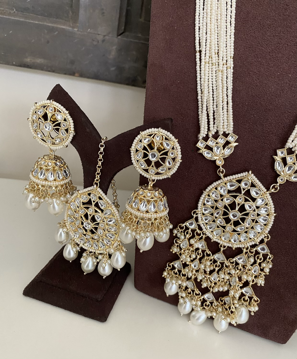 Karisma kundan choker + haar set  image 1