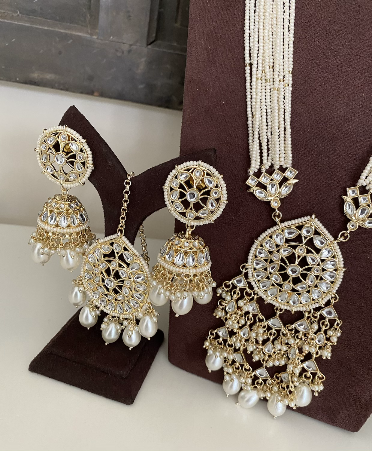Karisma kundan choker + haar set  image 1
