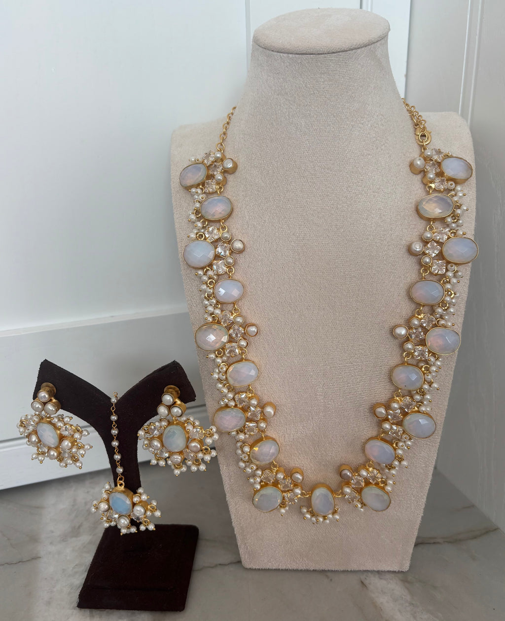 IH Swarovski (B) image 0