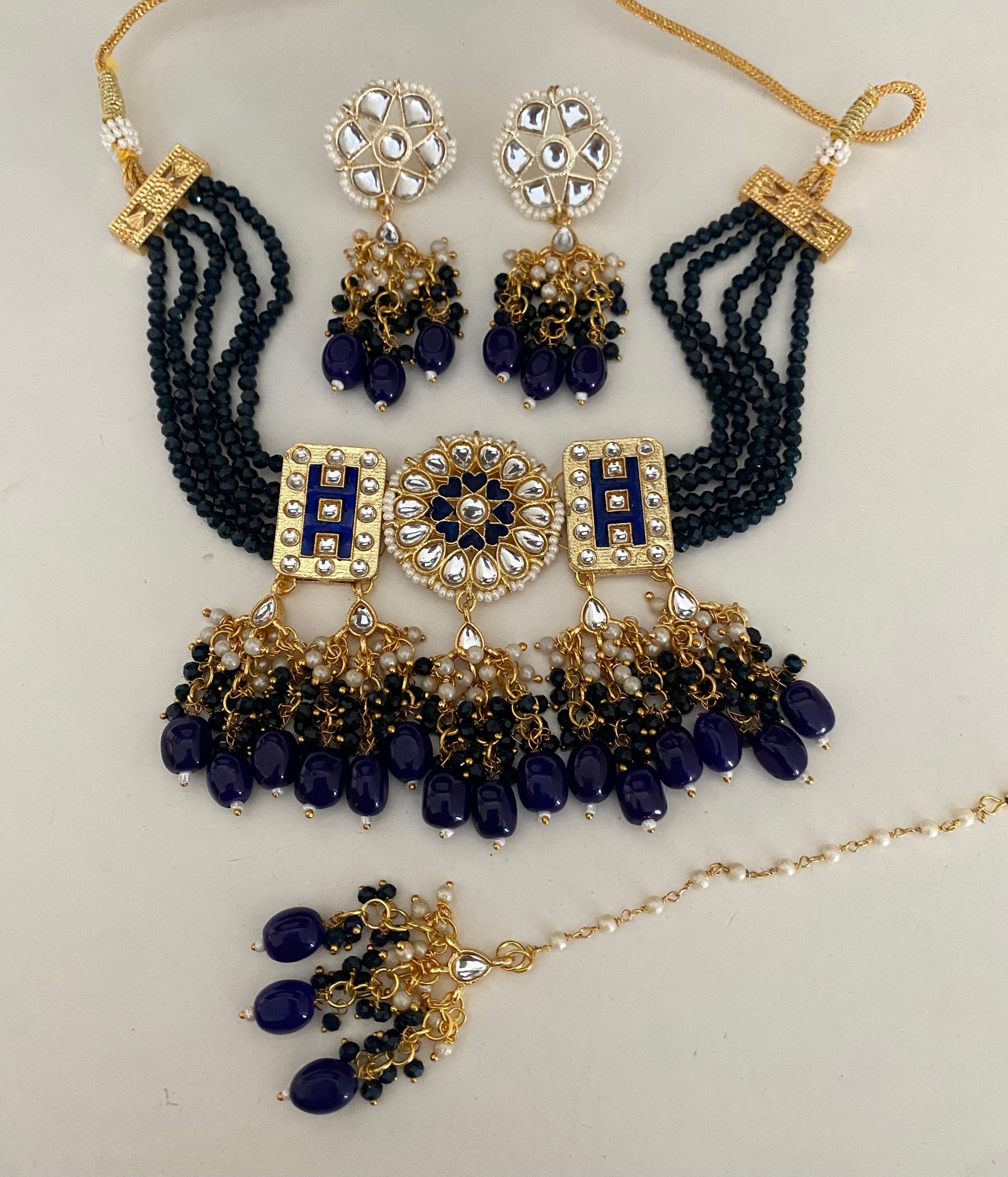 Begum kundan choker  image 0
