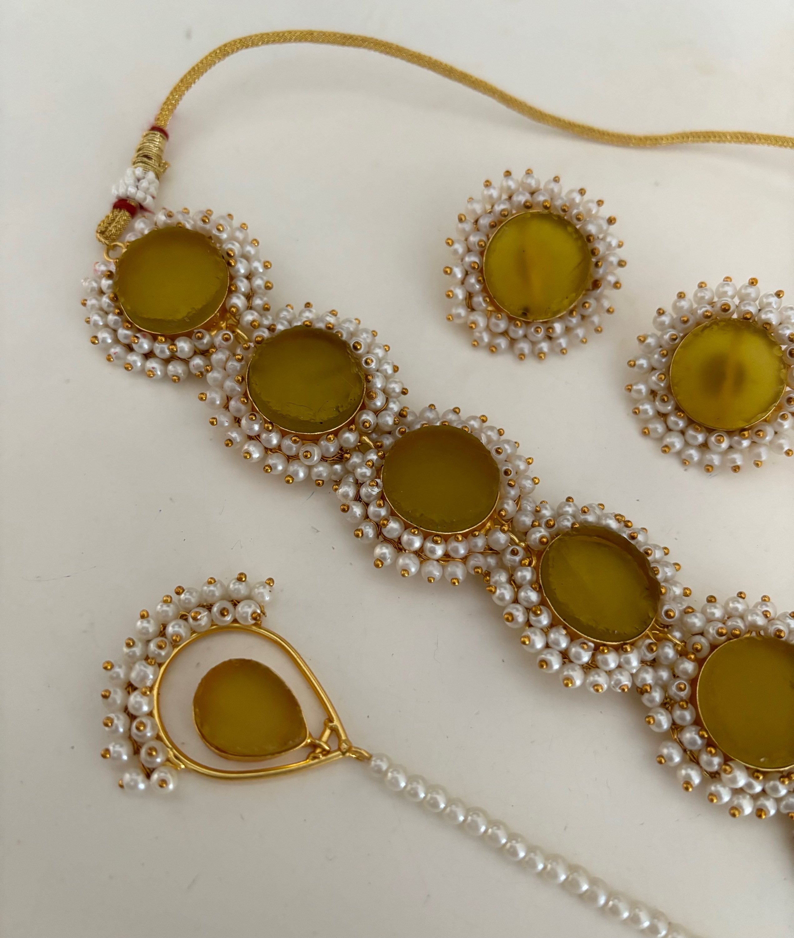 Raw stone pearl trim with tikli  image 2