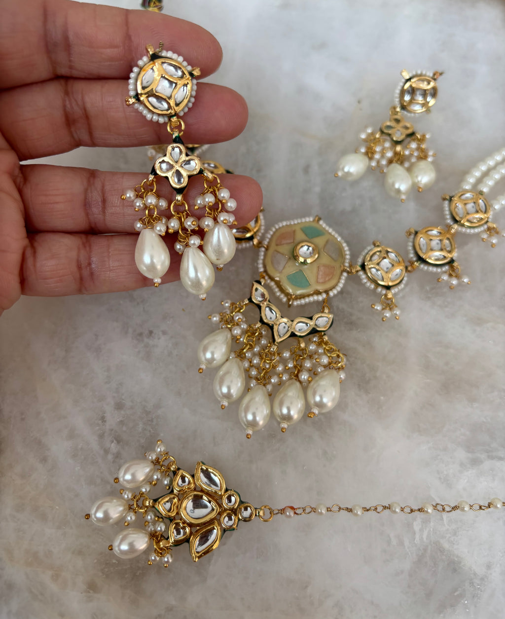 Meena Kundan