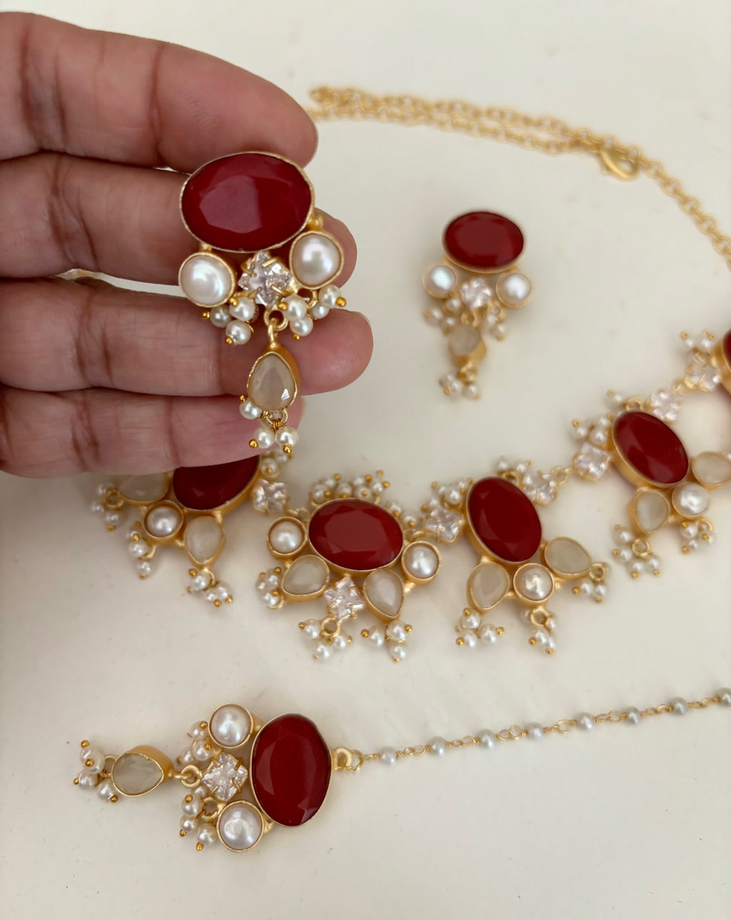 Precious deep red  image 1