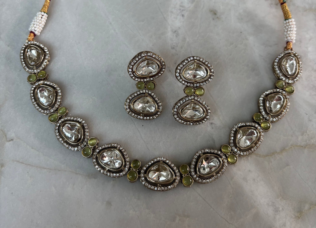 Maril /olive bead image 0