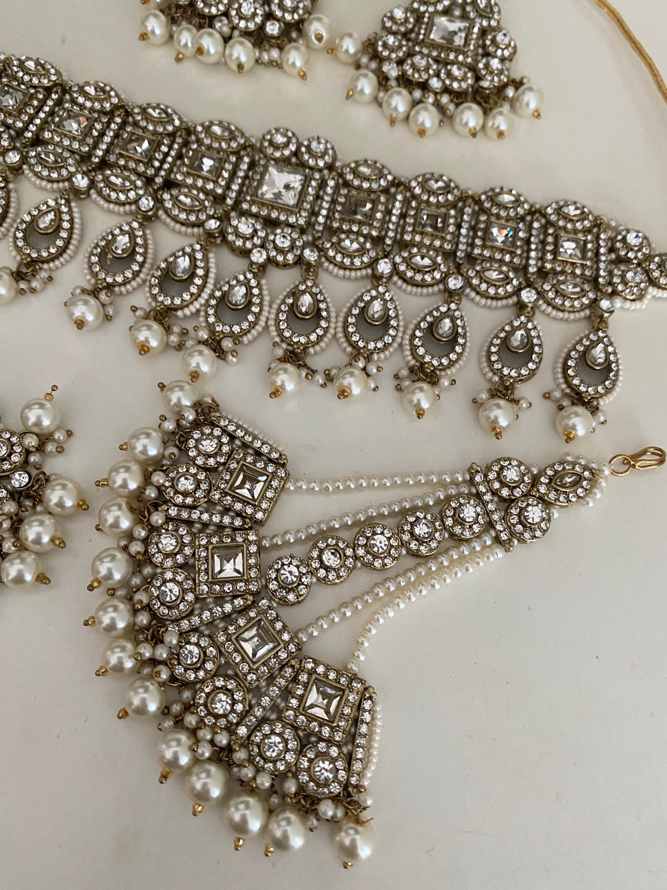 Lamiya choker haar set  image 4