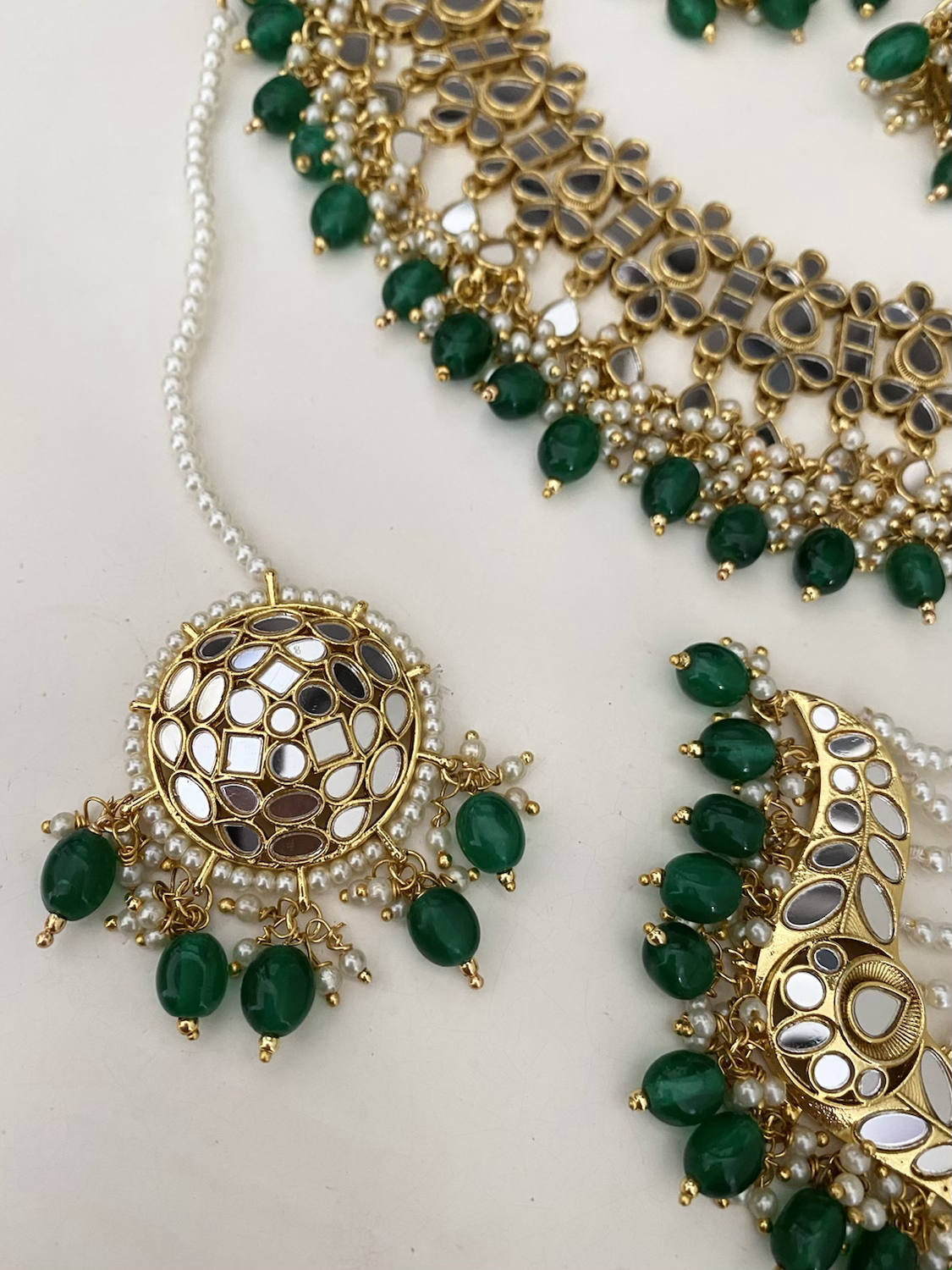 Aaina green  image 2