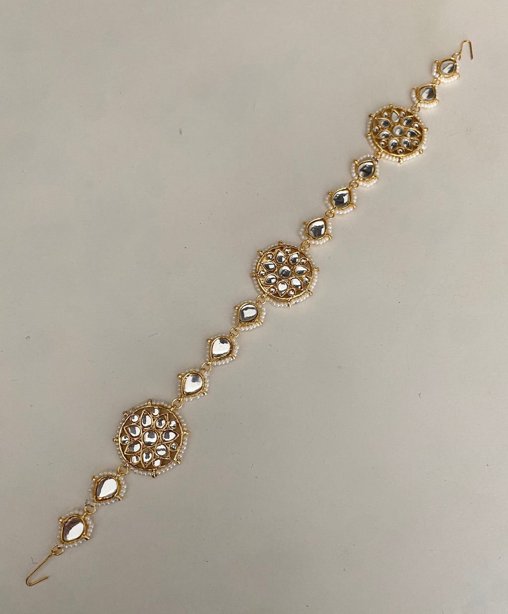 Madhura matta Patti (headband) image 0