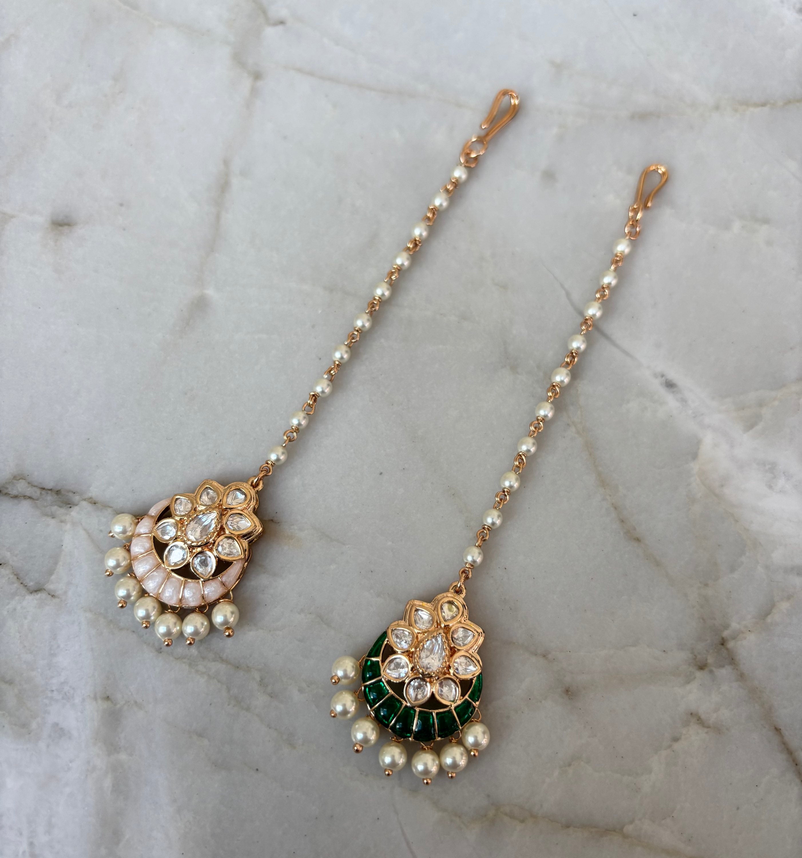 Glass kundan tikli  image 0