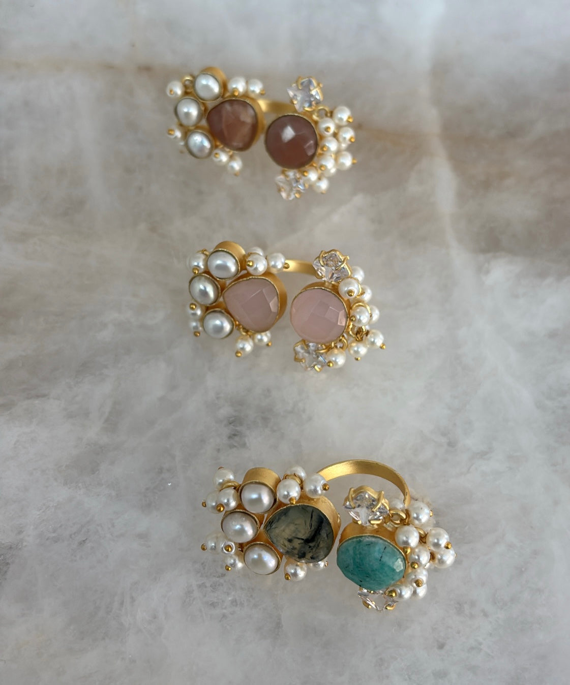 Precious stonework finger ring