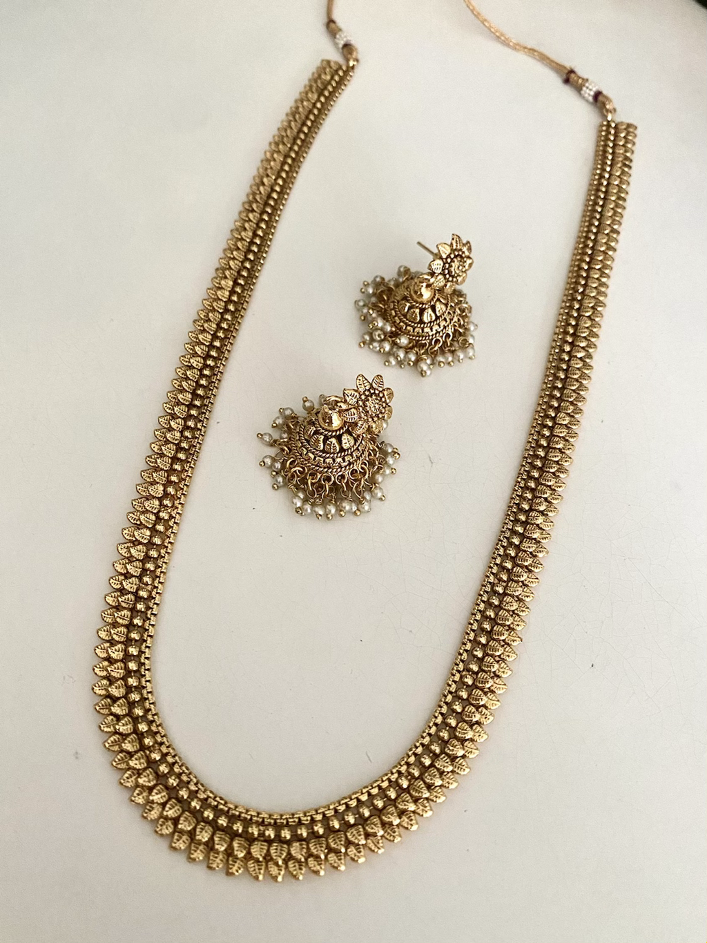 Meenakshi pearl jhumka image 0