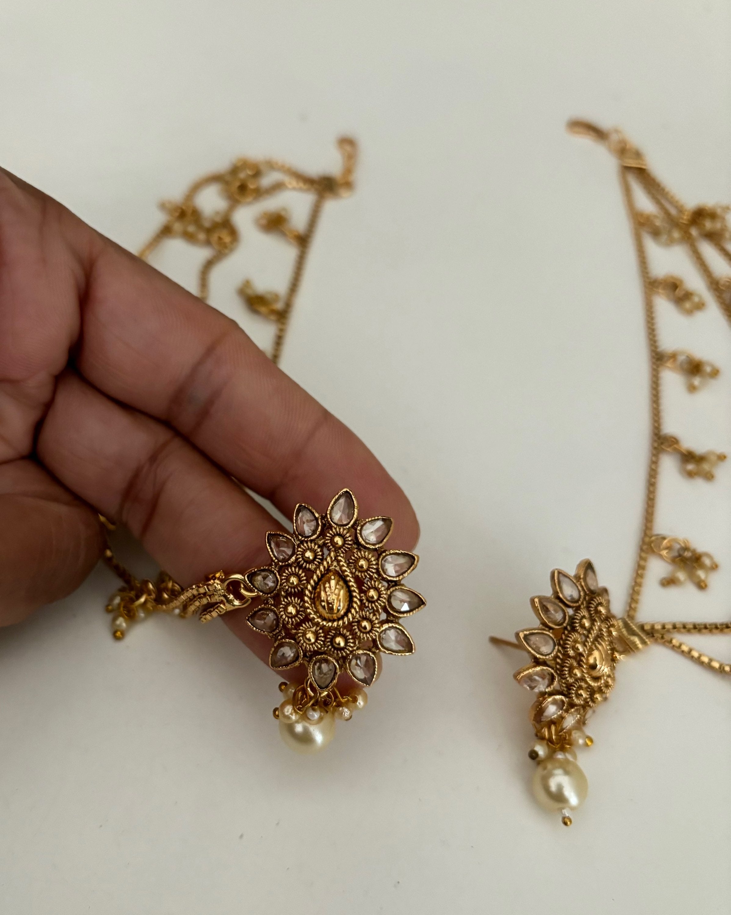 Panna with attached earring chain (cream pearl) image 2