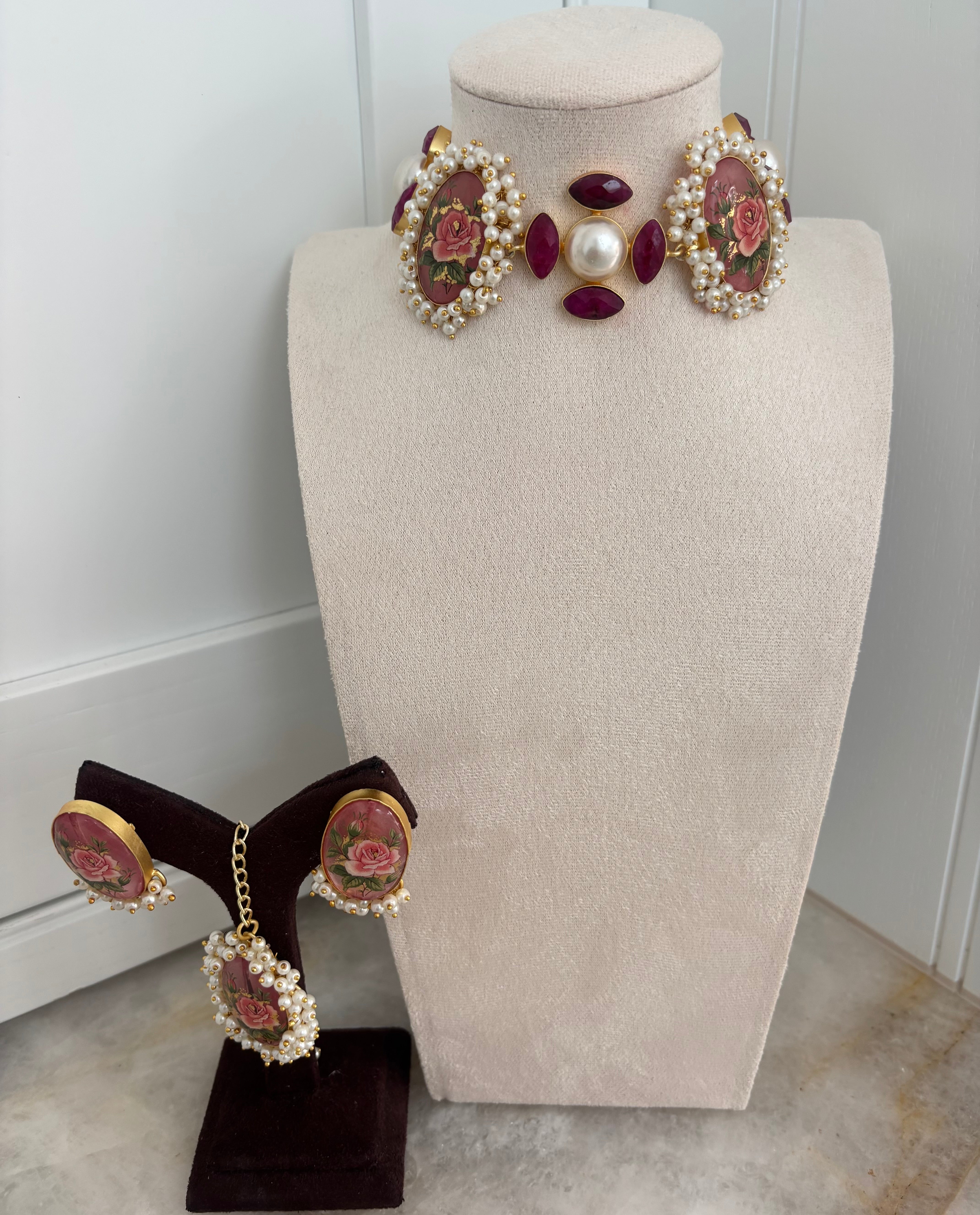 Limited edition choker (B)