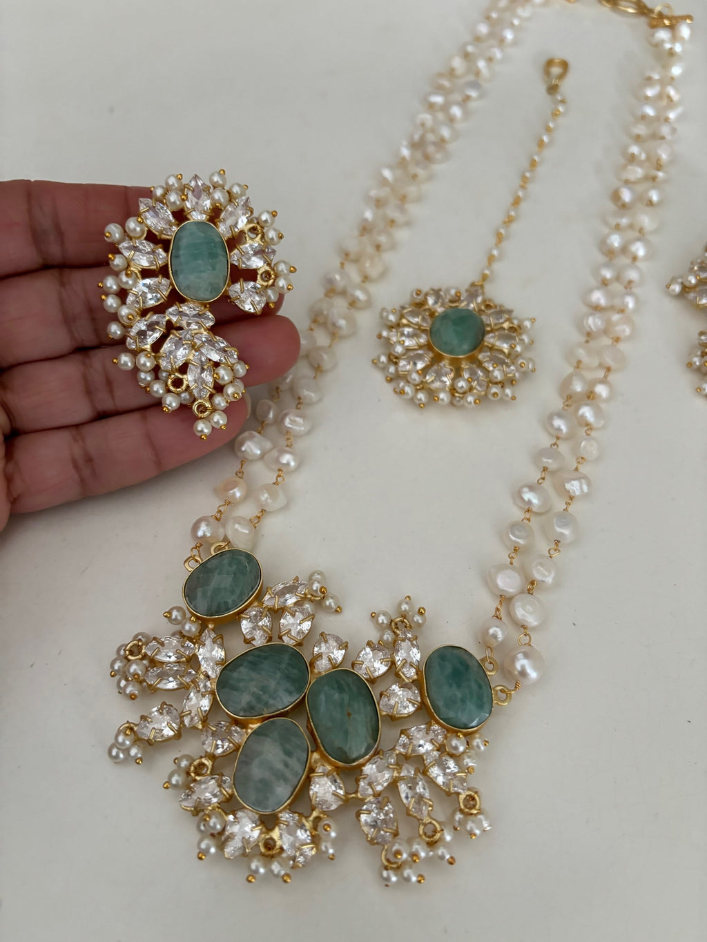 Swarovski precious stone (A) image 1
