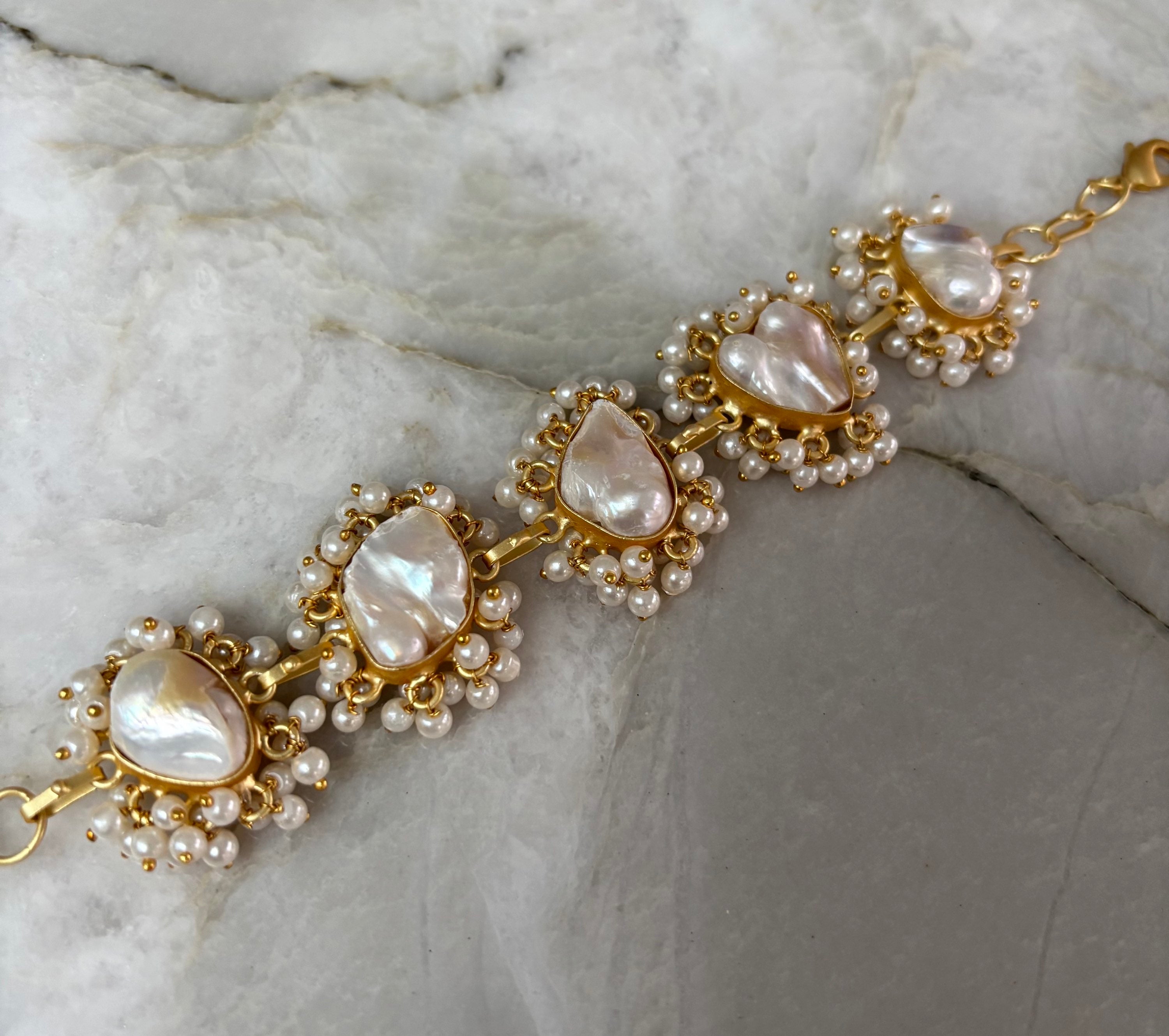 Baroque pearl bracelet  image 2