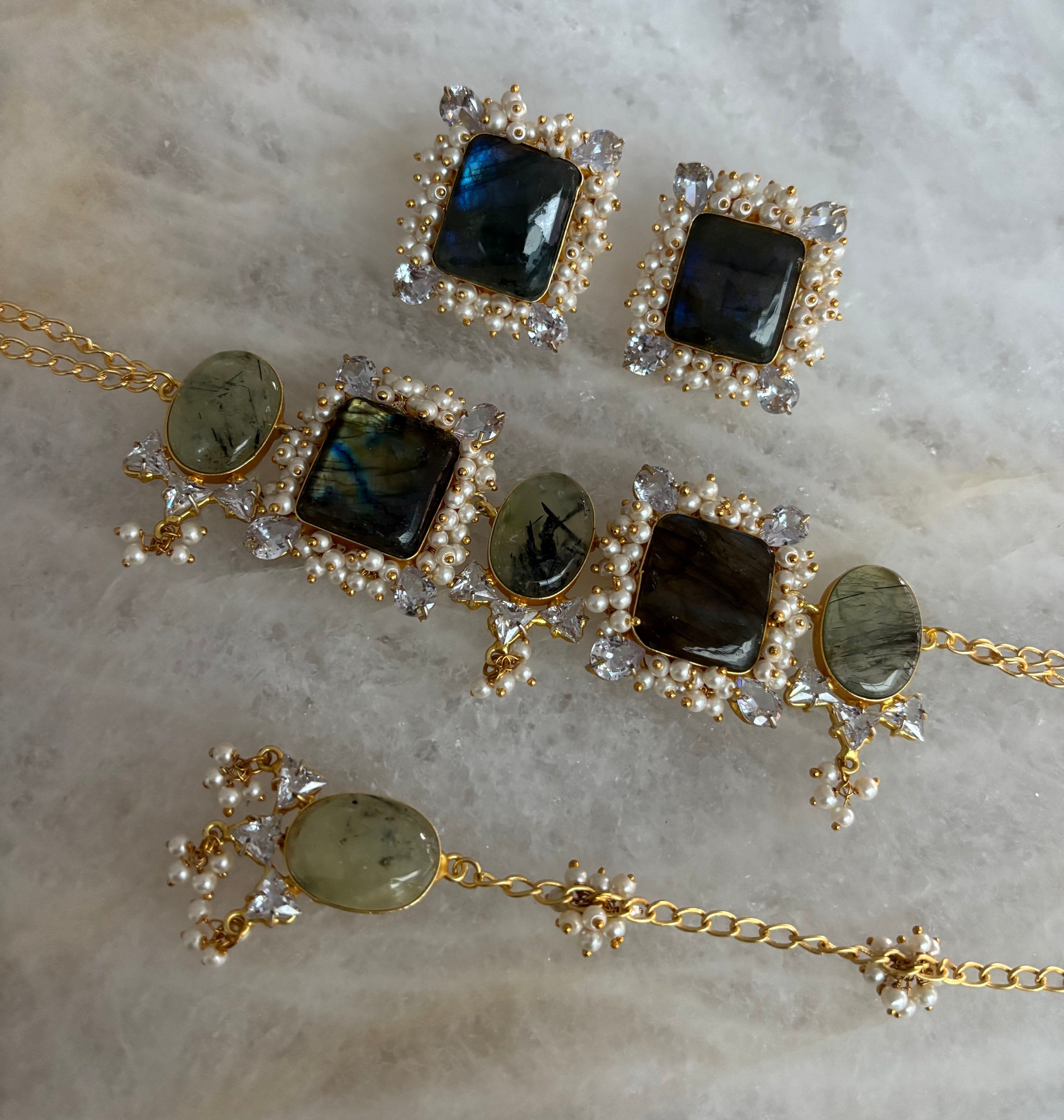 Limited Edition choker (G)