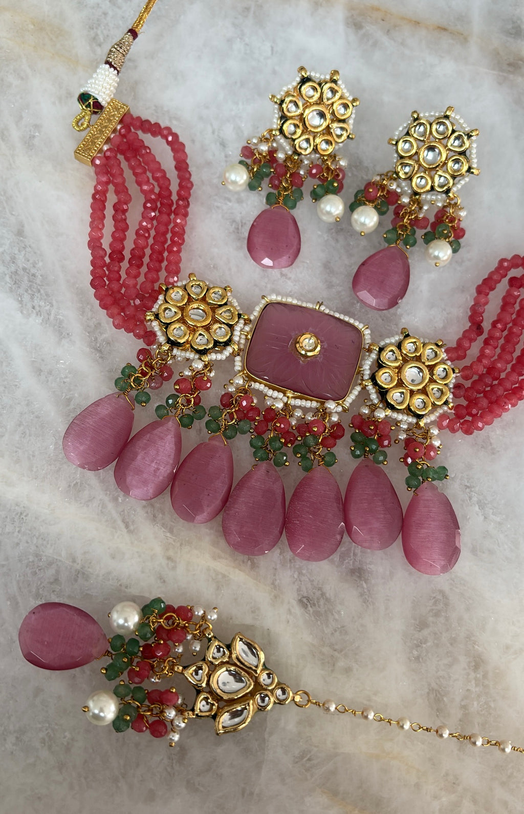Kundan glass bead