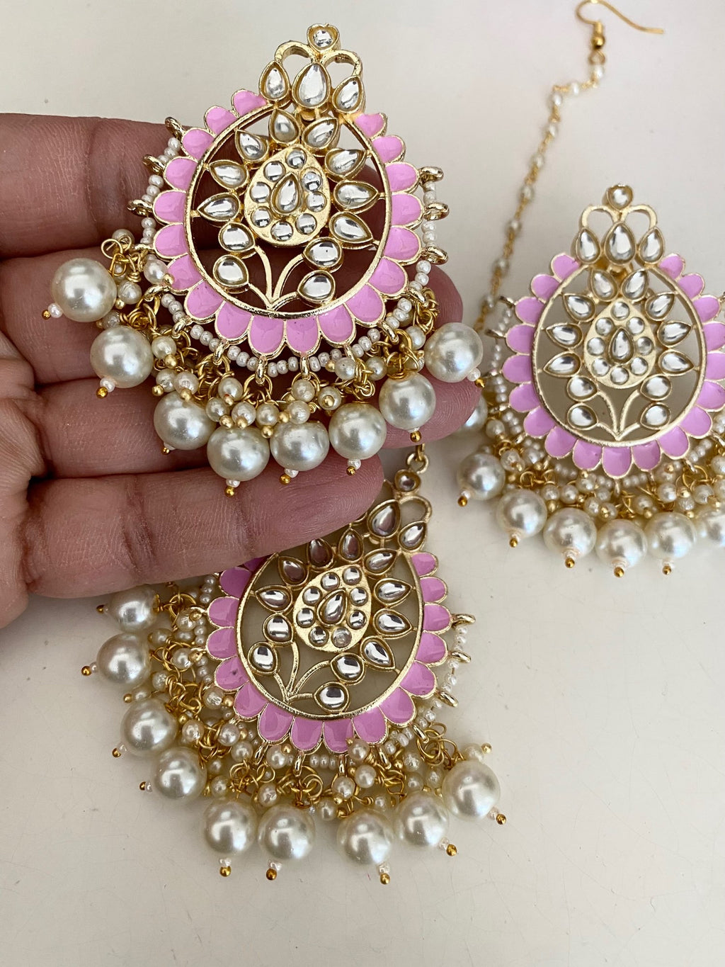 Panna tikli and earring set image 1