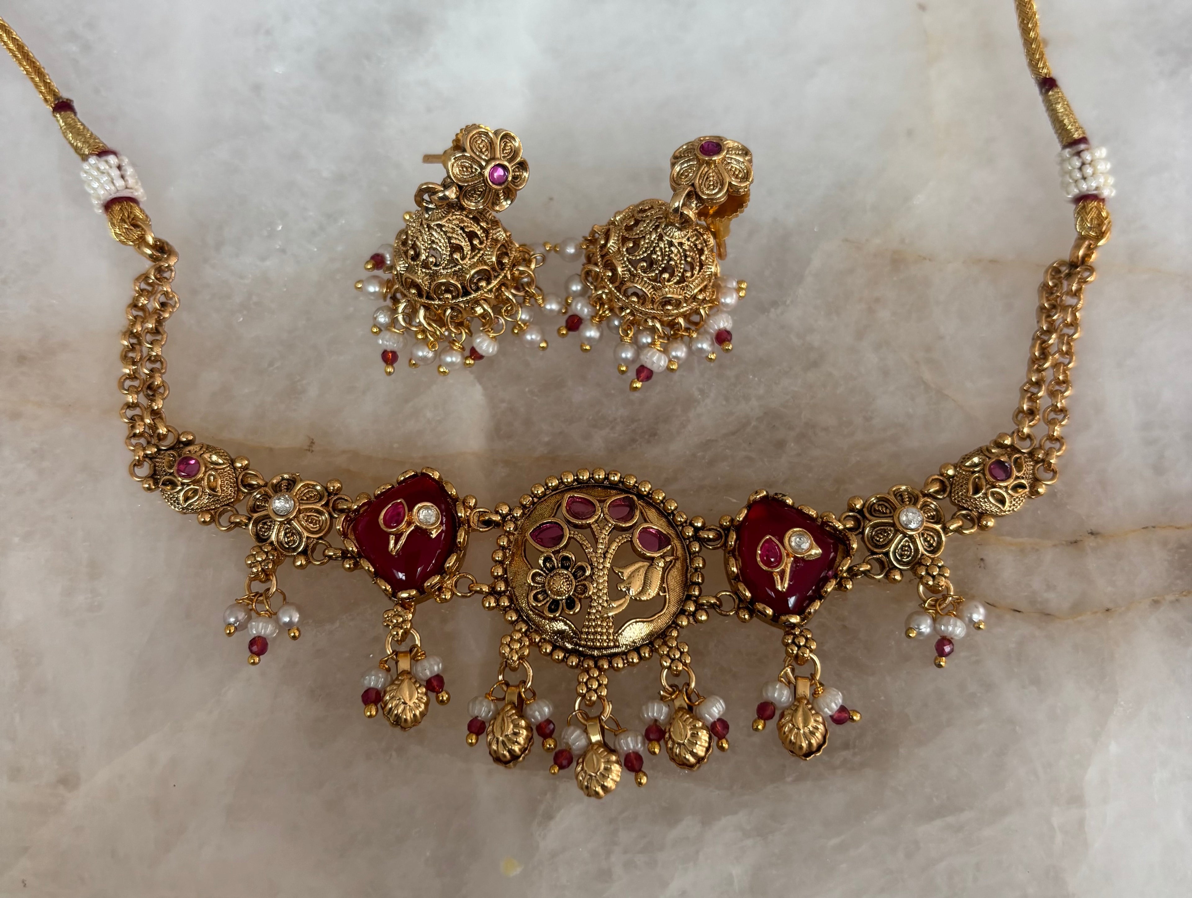Heritage choker (D)