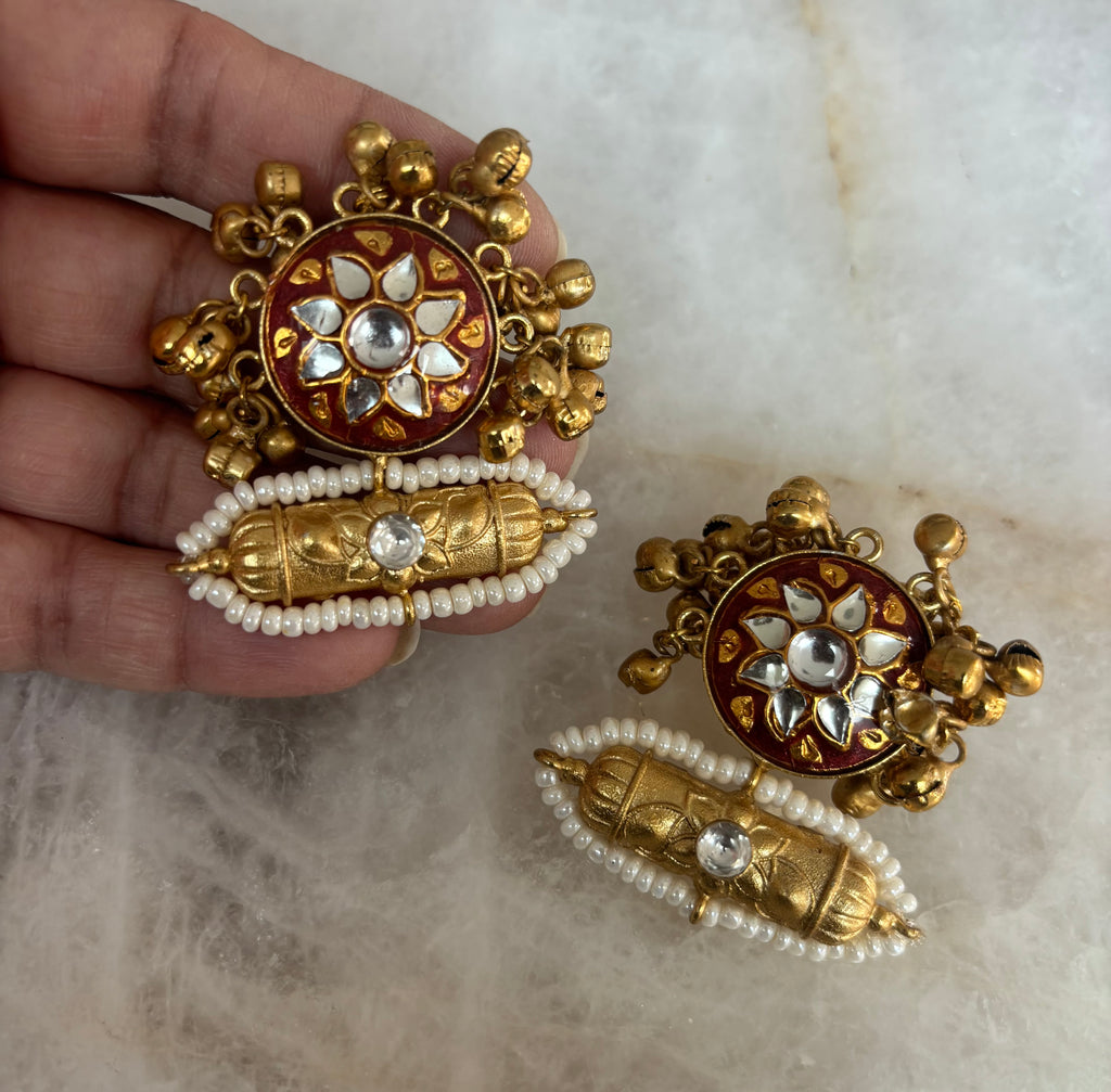 Heritage earring (B)
