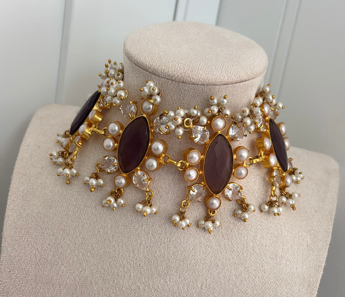 limited edition choker (D)