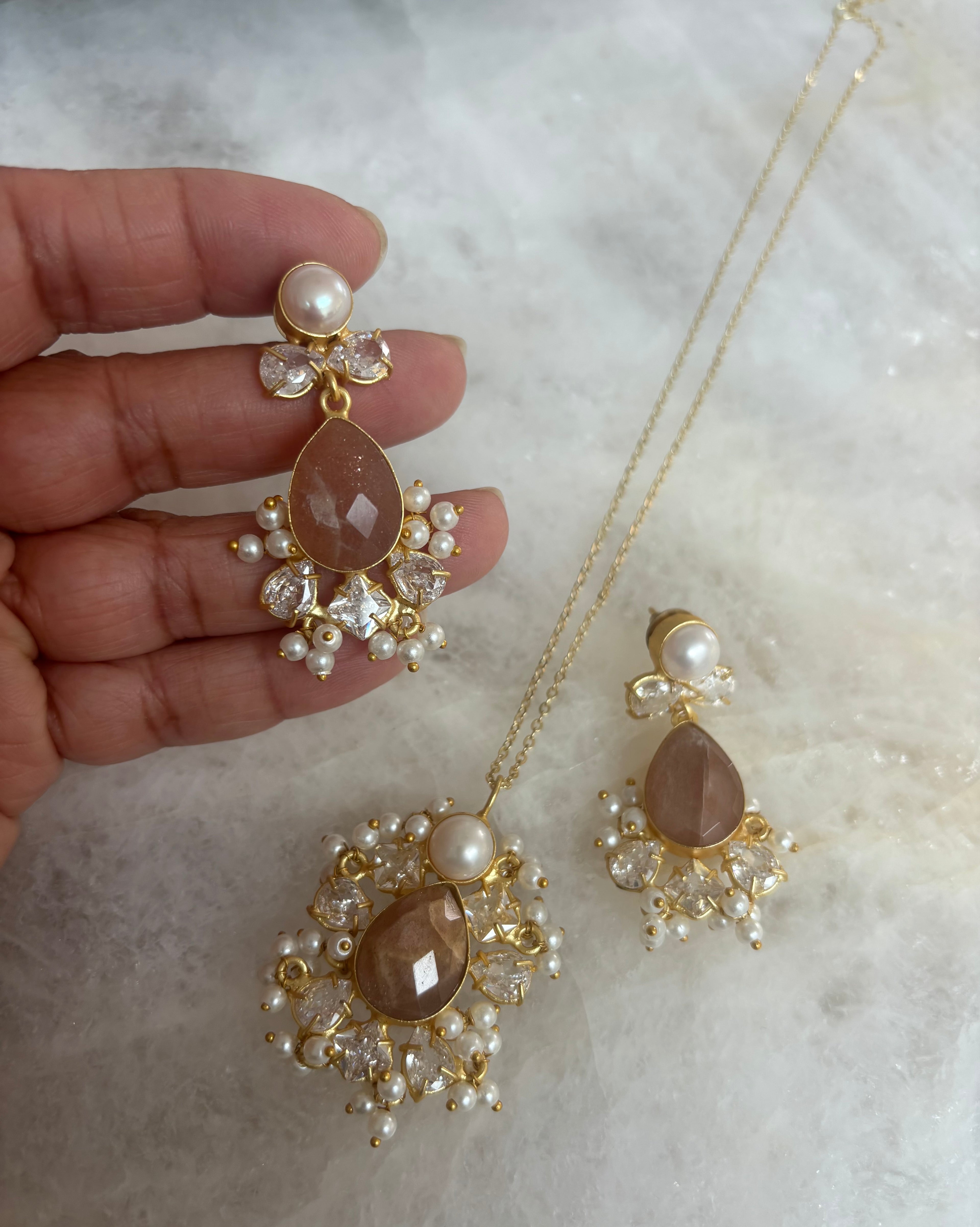 Precious pendant