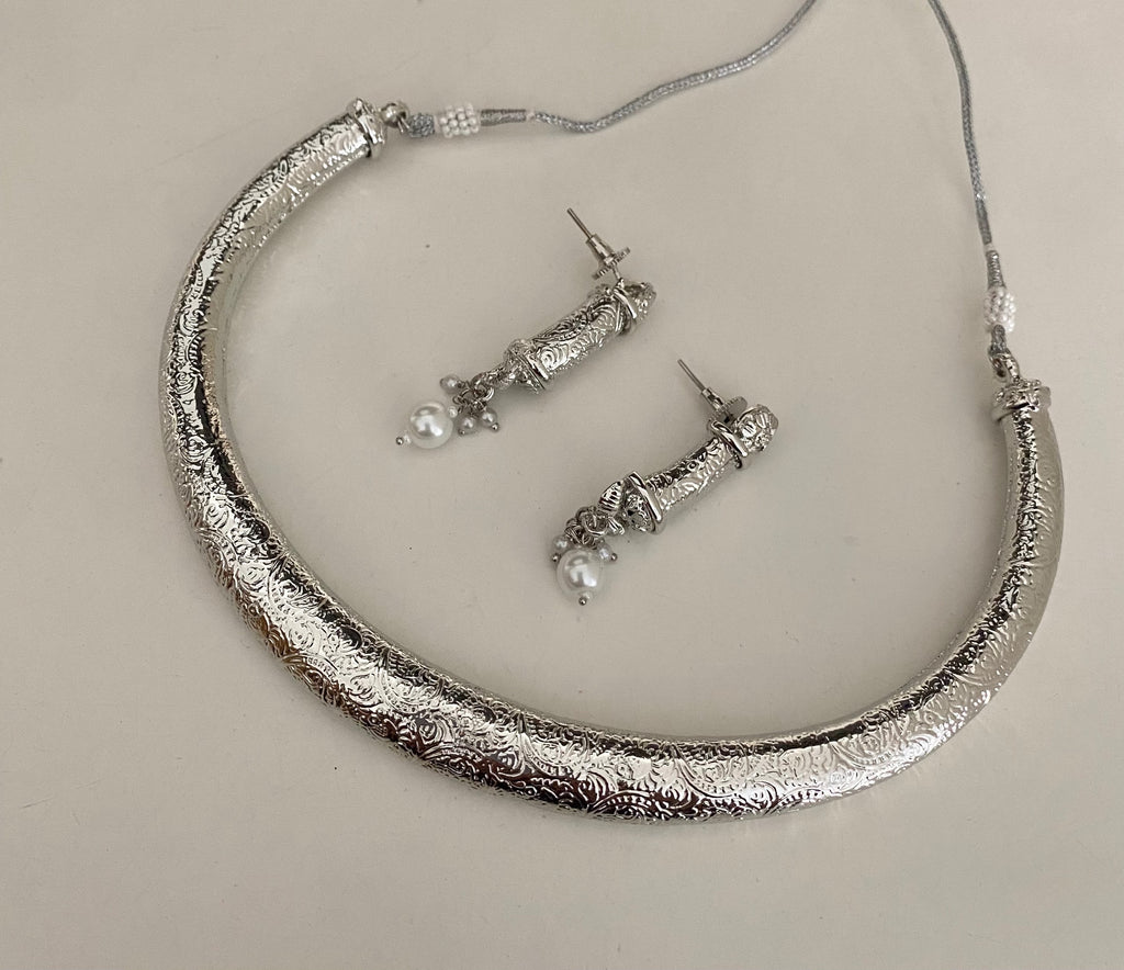 Hasli necklace set  image 0