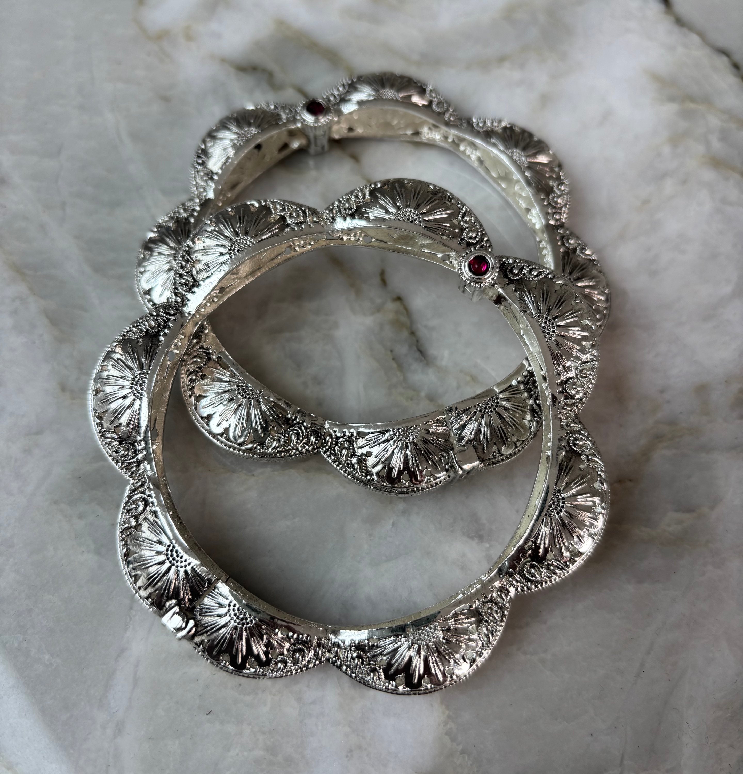 Vintage curve (silver) image 1