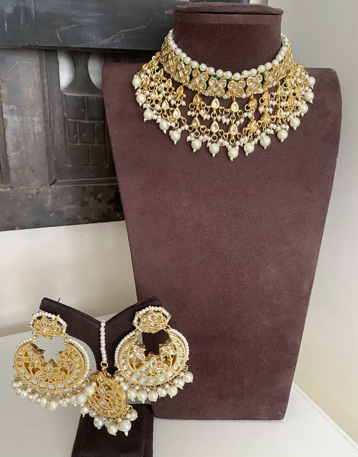 Samia kundan choker set  image 0