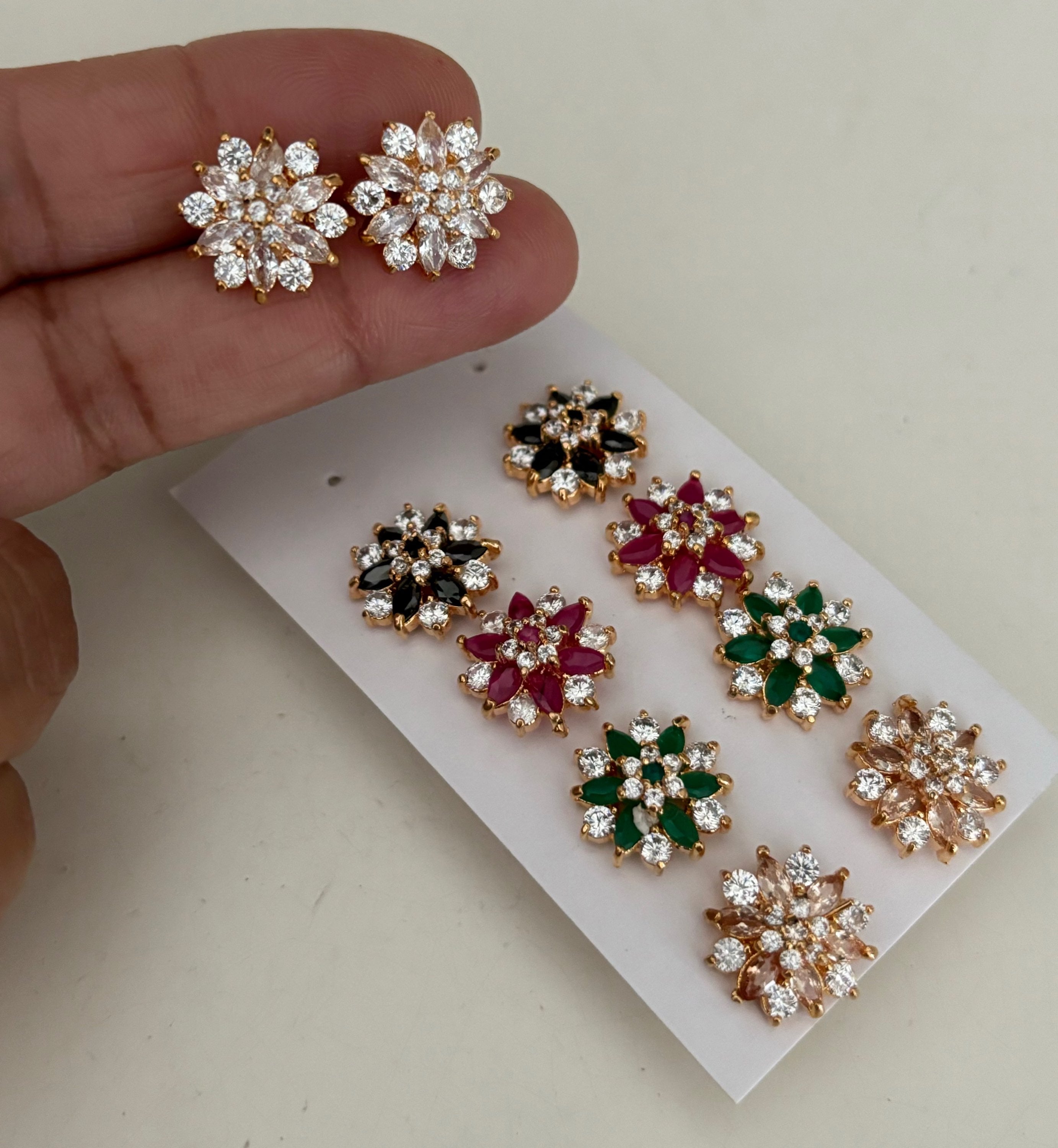 Peonie studs  image 0