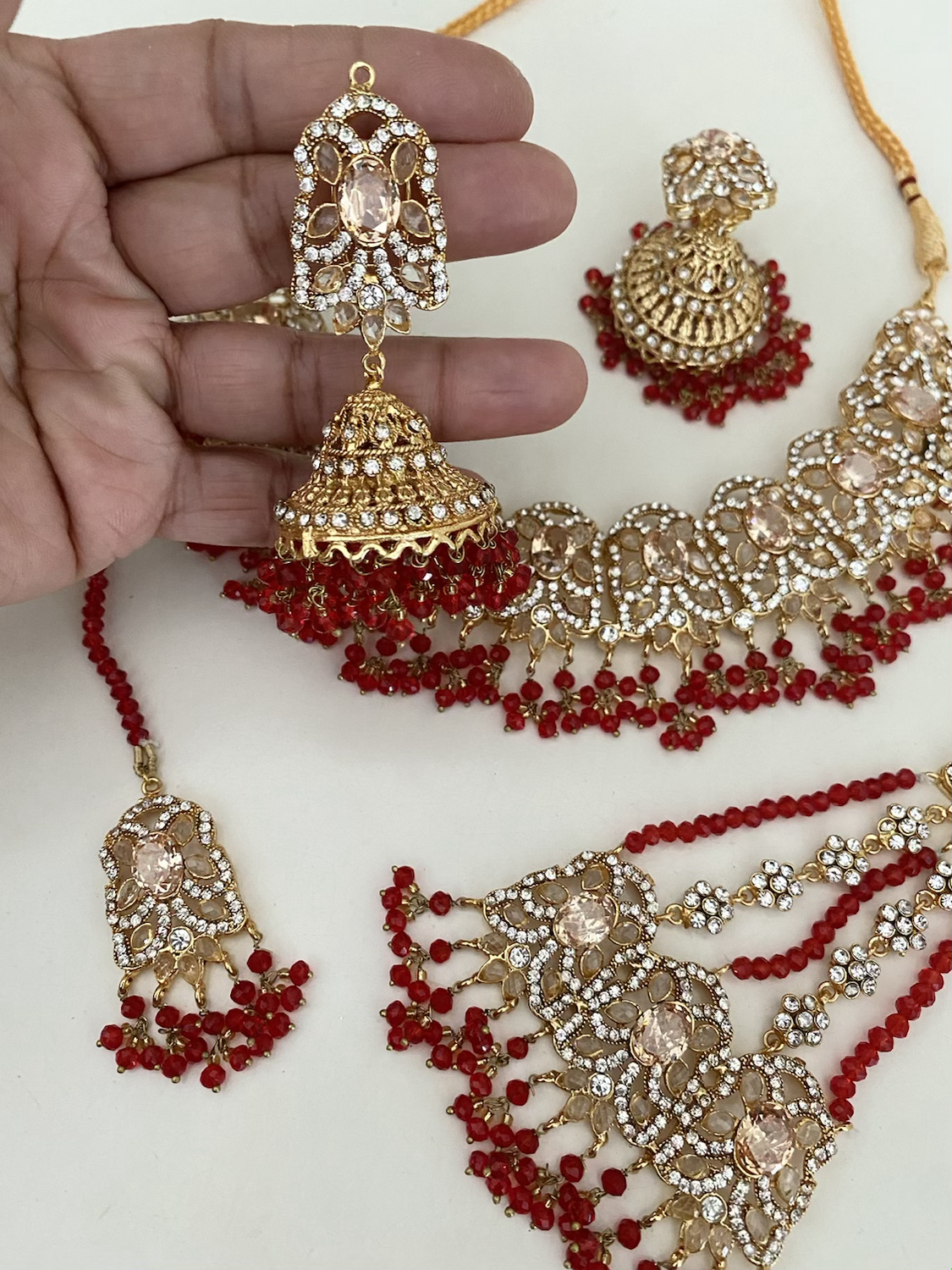 Red bead drop haar image 1