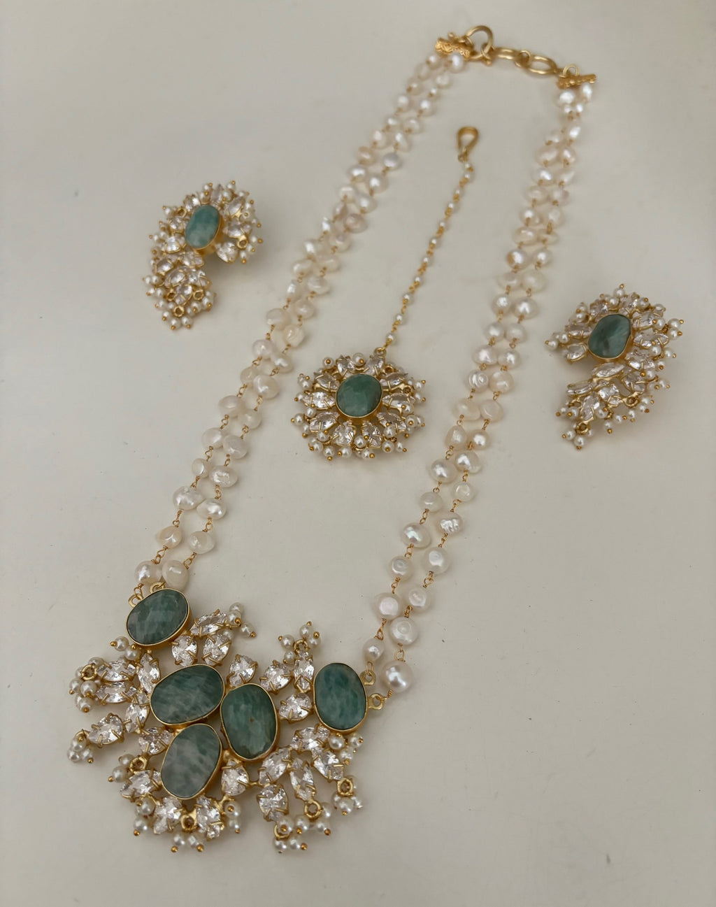 Swarovski precious stone (A) image 0