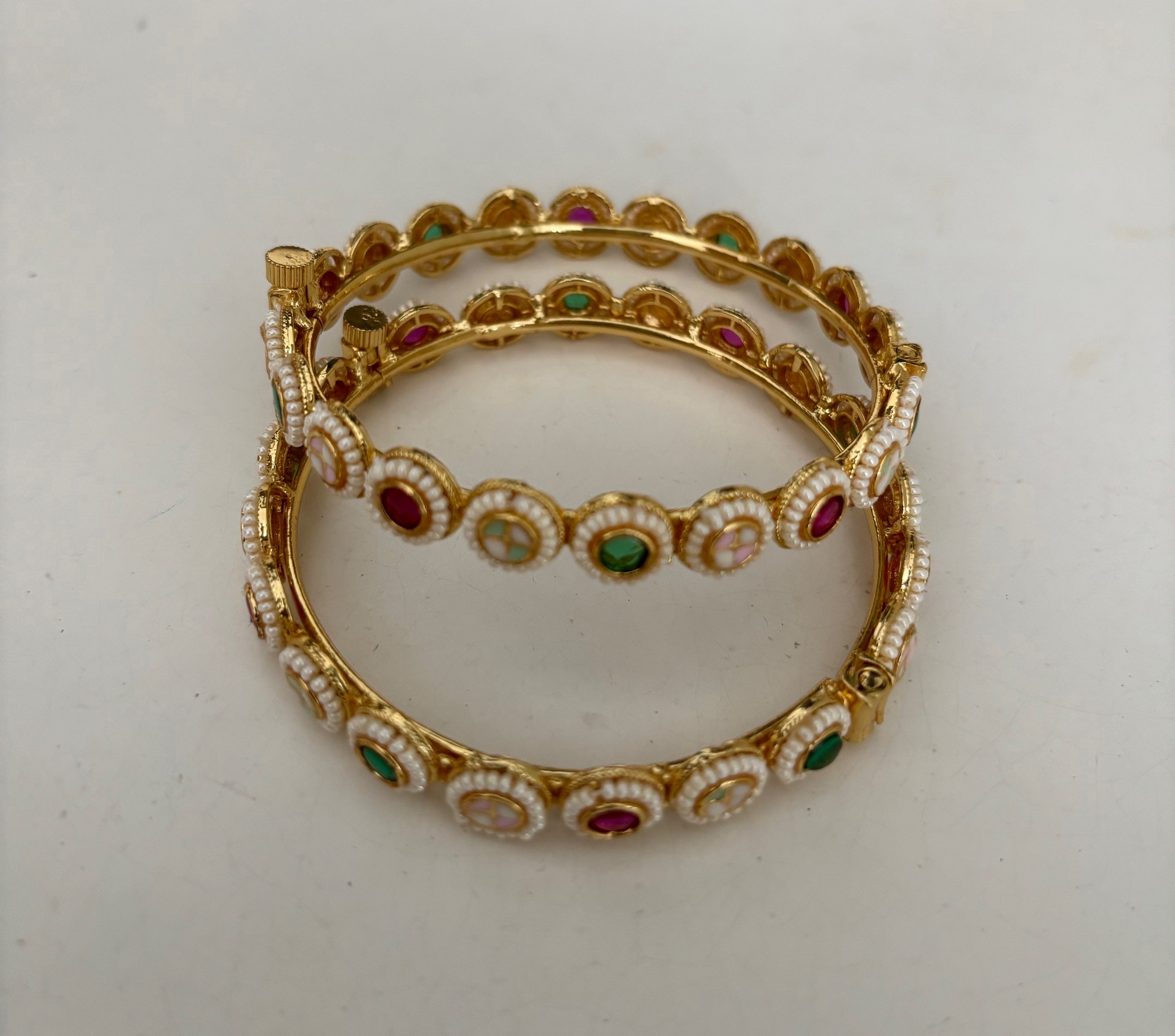 Rajwadi pastel circle trim  image 2