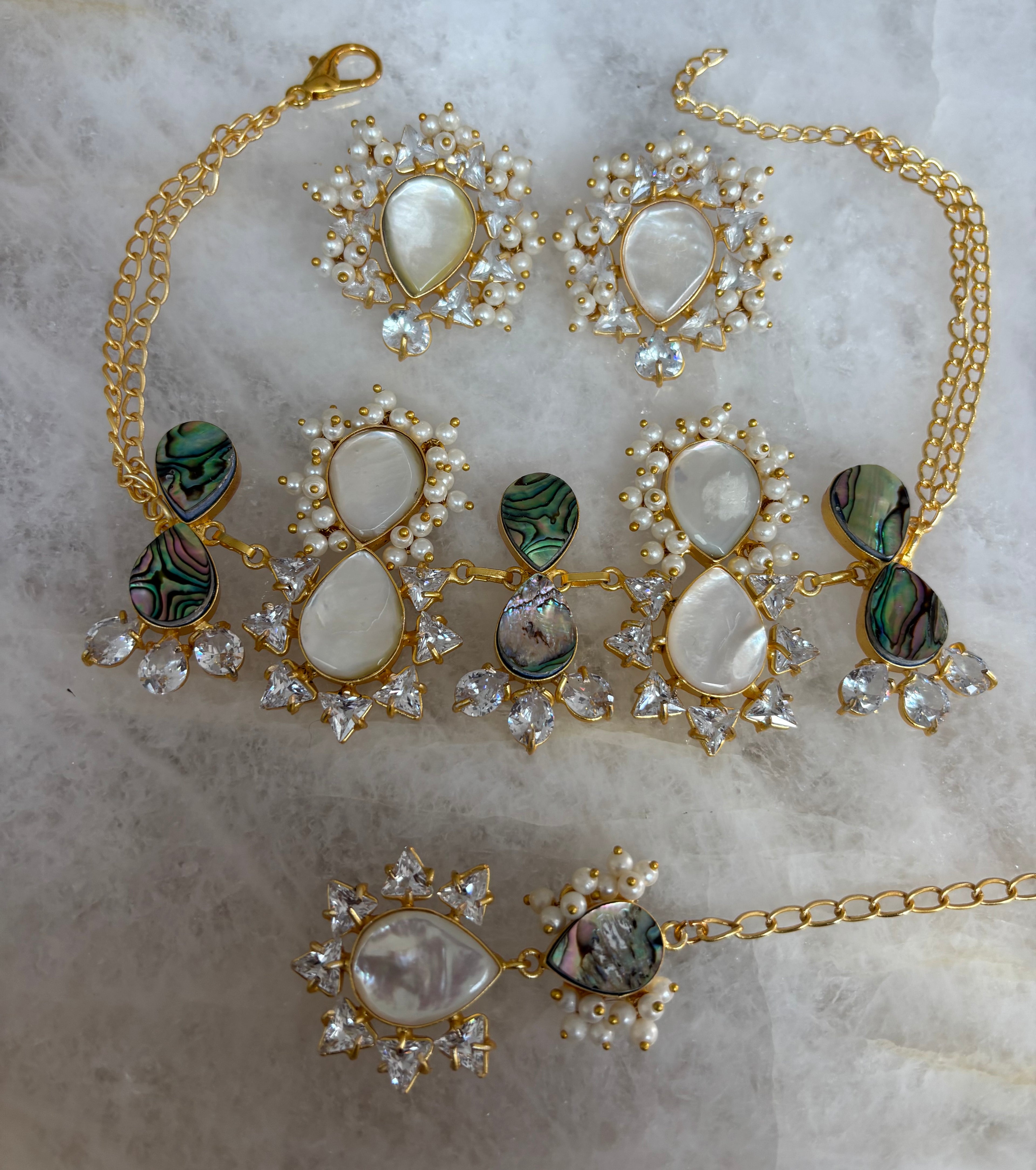 Limited Edition choker (J)