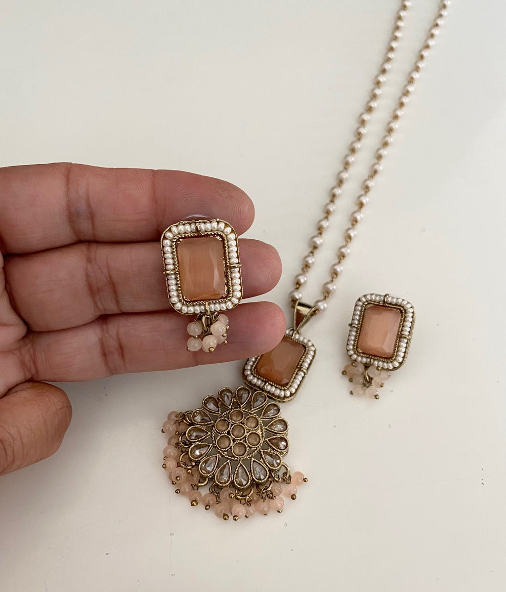 Florence pendant set  image 1