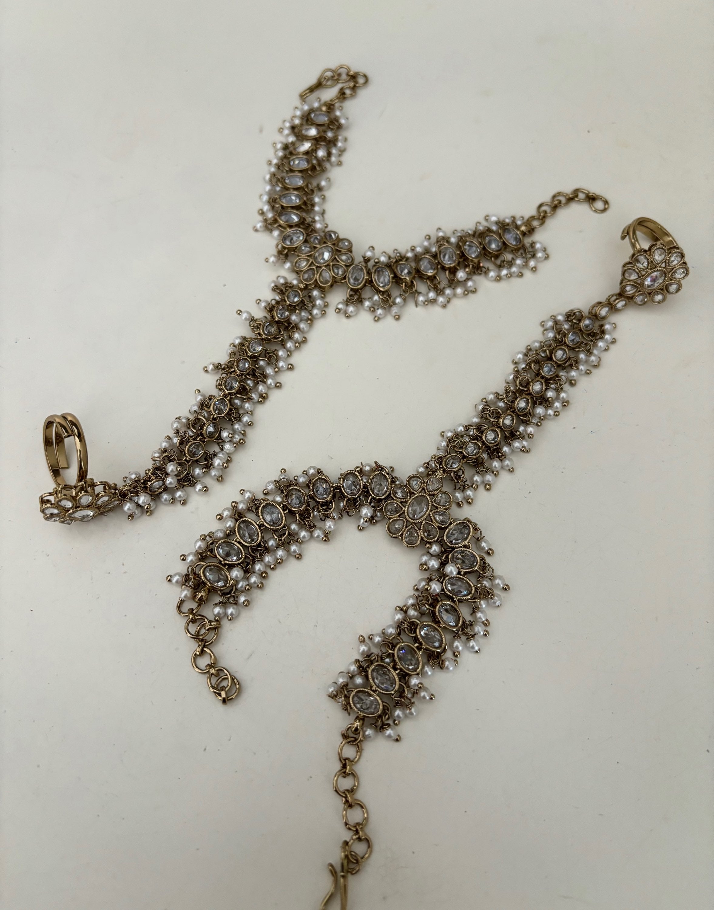 Shalin (clear stone) x2 image 0