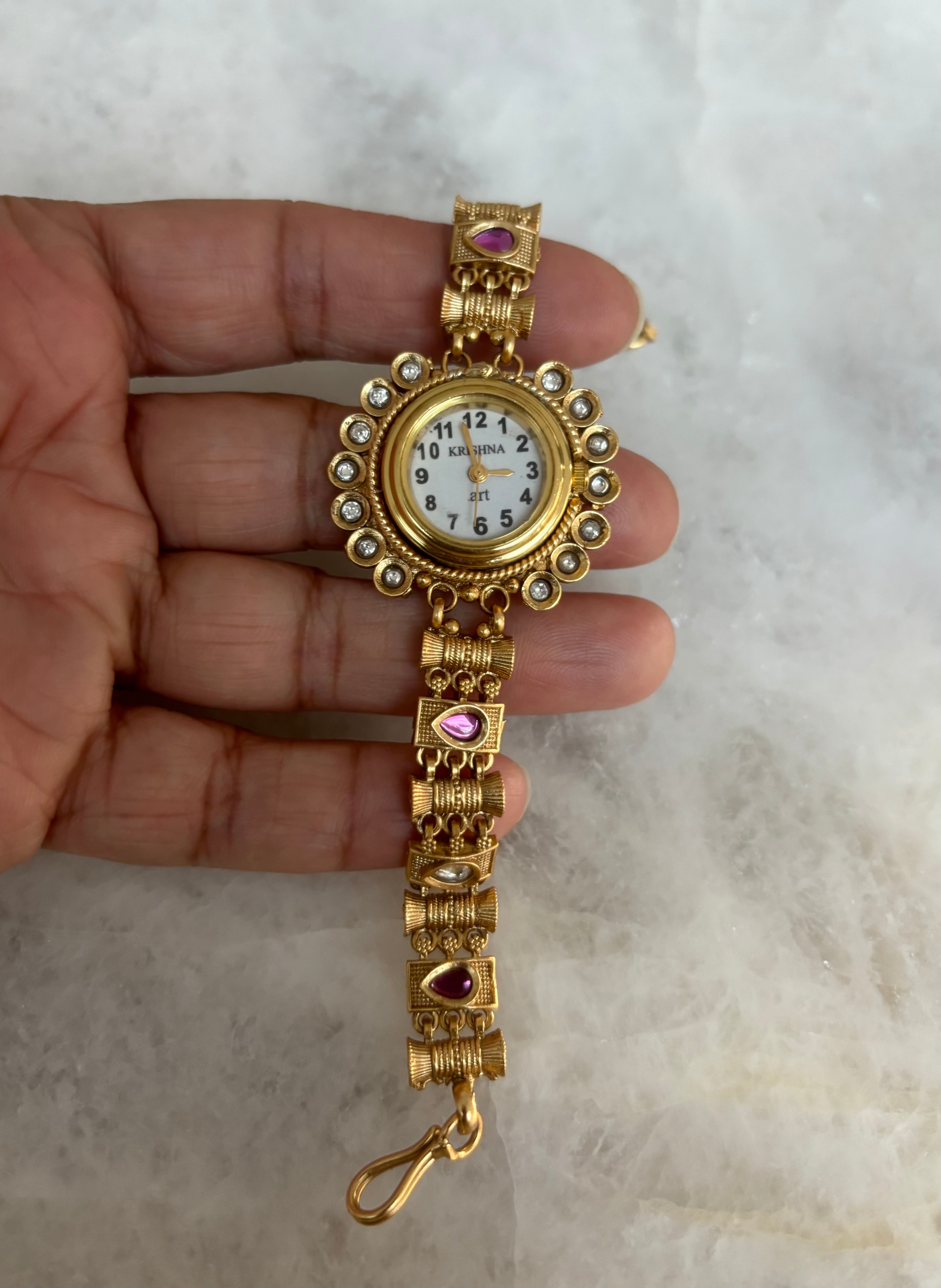 Watch (J)